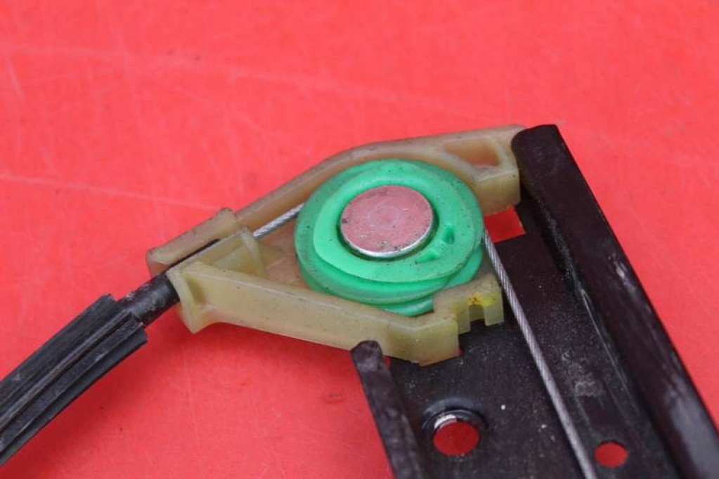 window regulator right front EU 8K0837462 AUDI A4 B8 07-11
