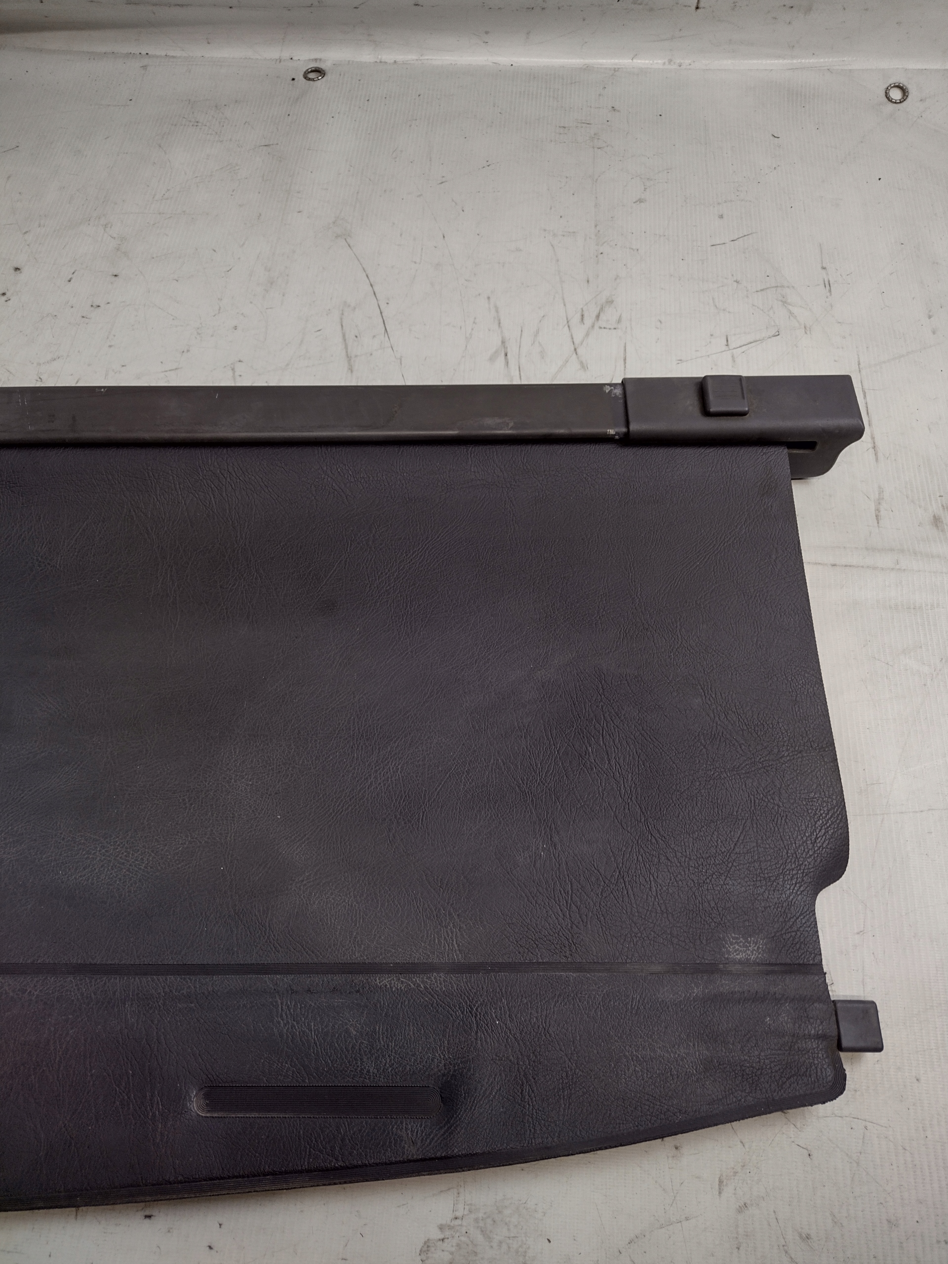 blinds boot Mercedes W168 OE 1688600175