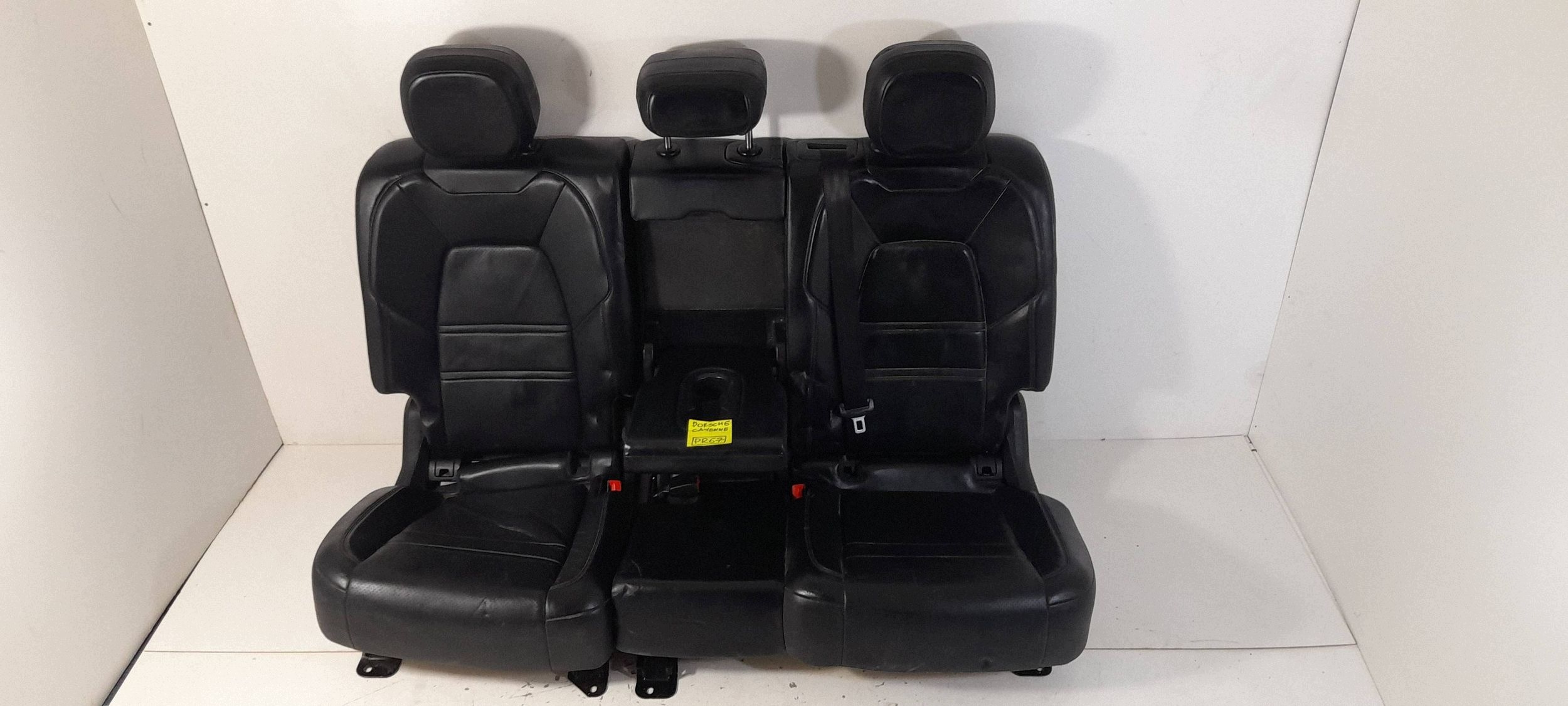 Porsche Cayenne 9Y0 9Y3 Sitz hinten (PR67)