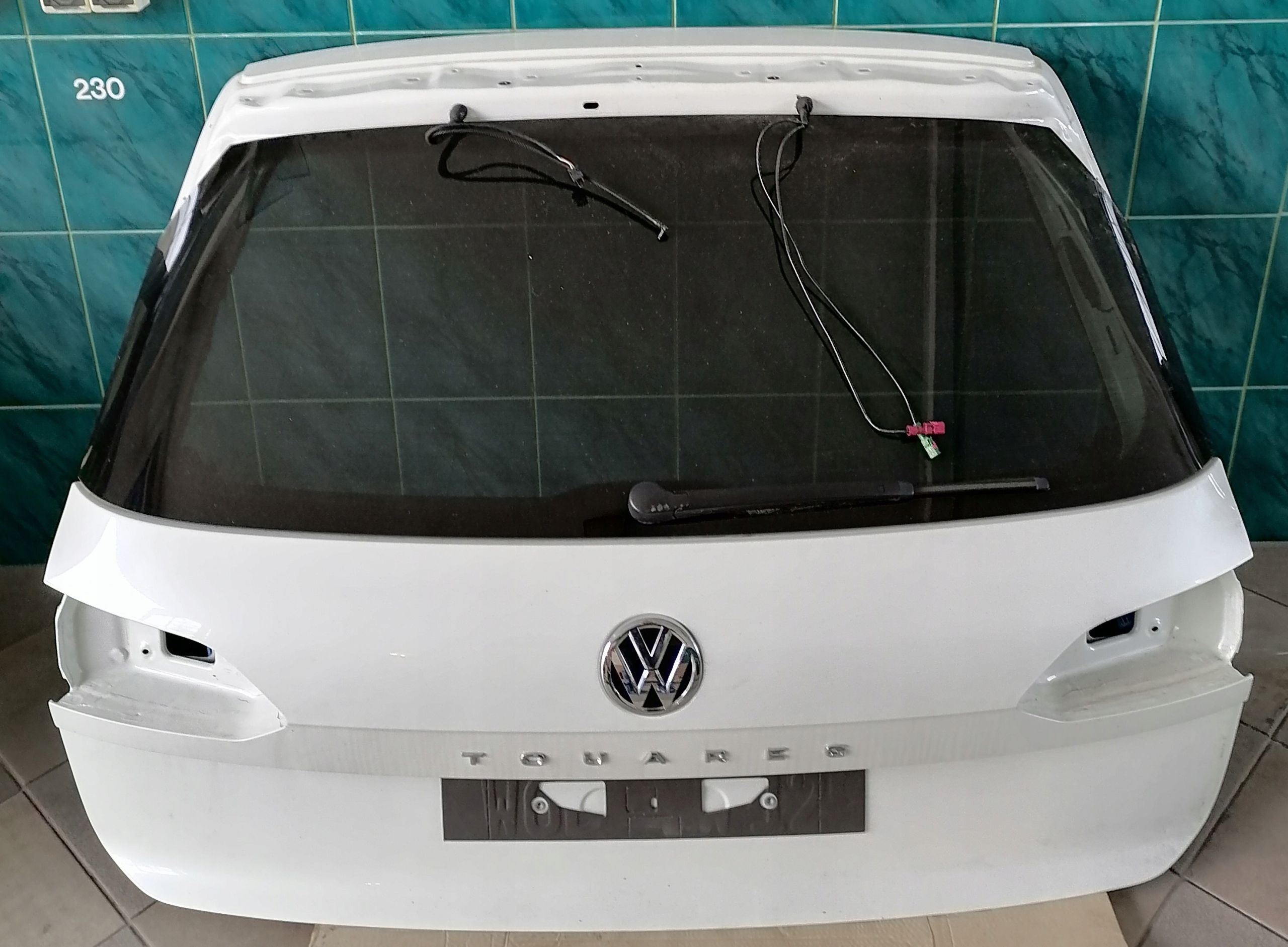 VW TOUAREG III 3 KLAPA BAGAŻNIKA LOK1 PERŁA