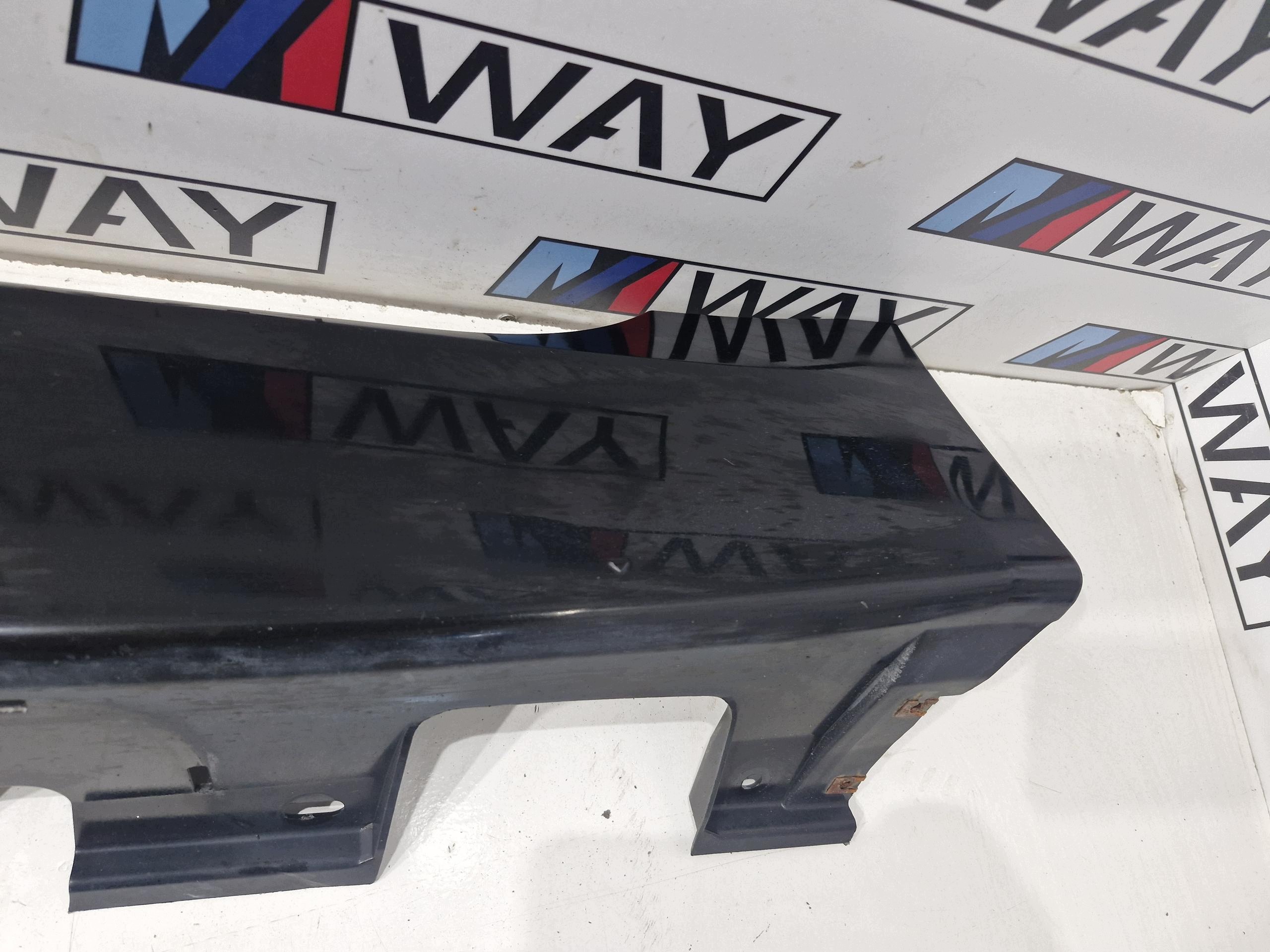 BMW E61 moulding cap threshold left 668 SCHWARZ II