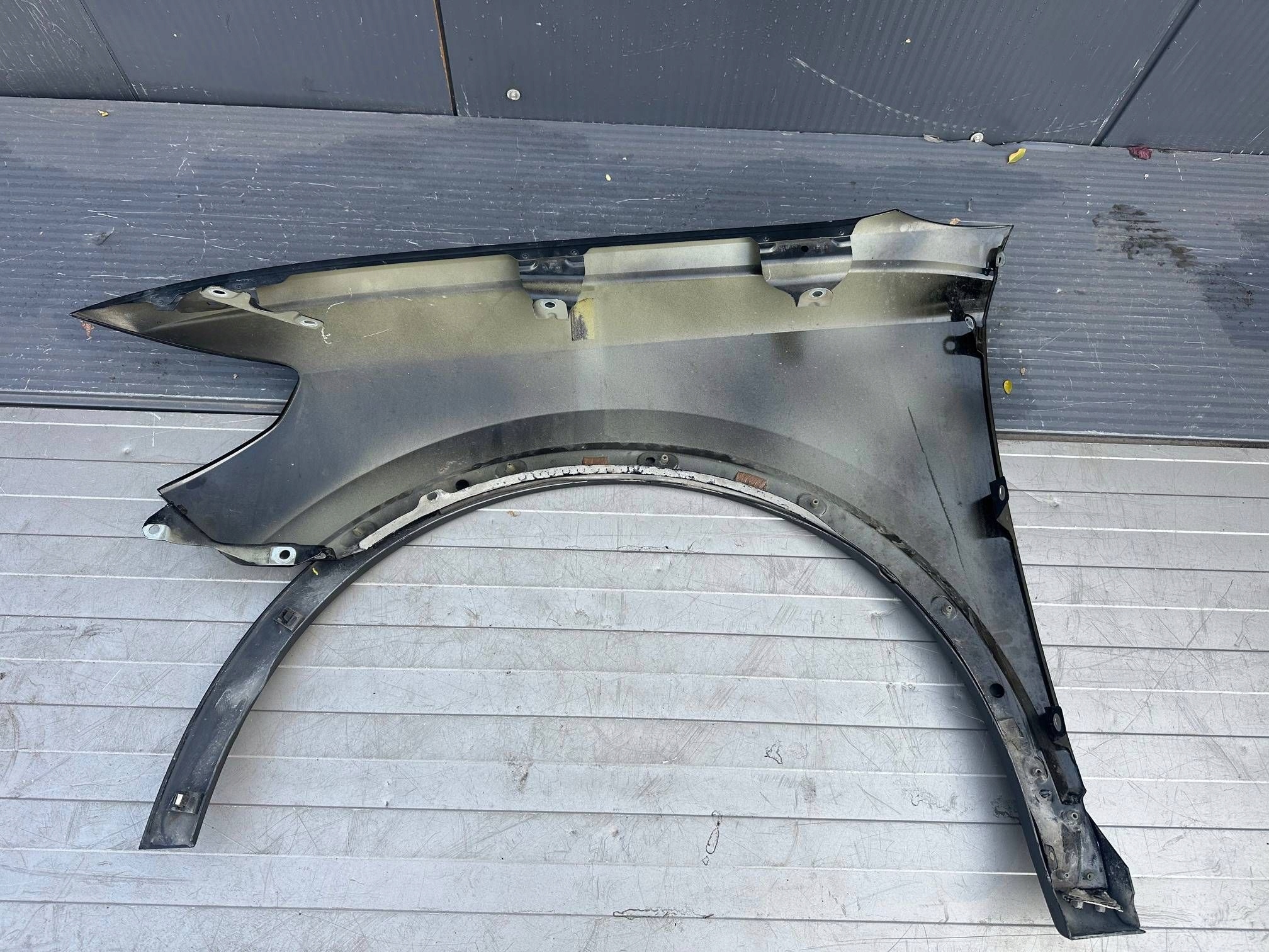 AUDI Q3 II 83A fender front right complete DEMONTAZ