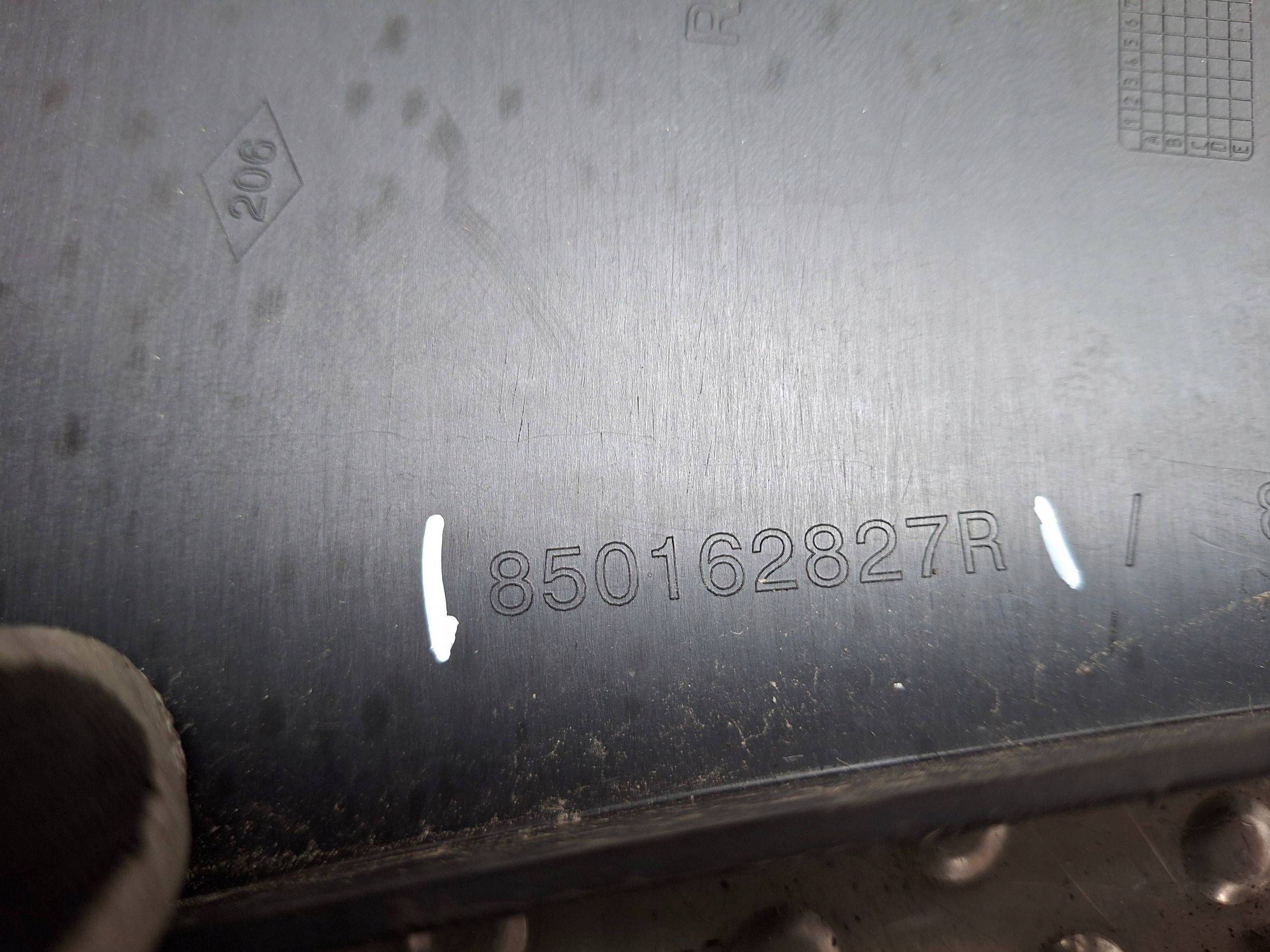 Ecke der Stoßstange rechts heck 850162827R RENAULT TRAFIC III 2014