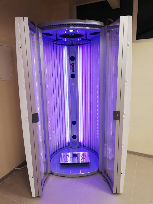 Solarium stojące TUBA Luxura V5 Vibra + Led