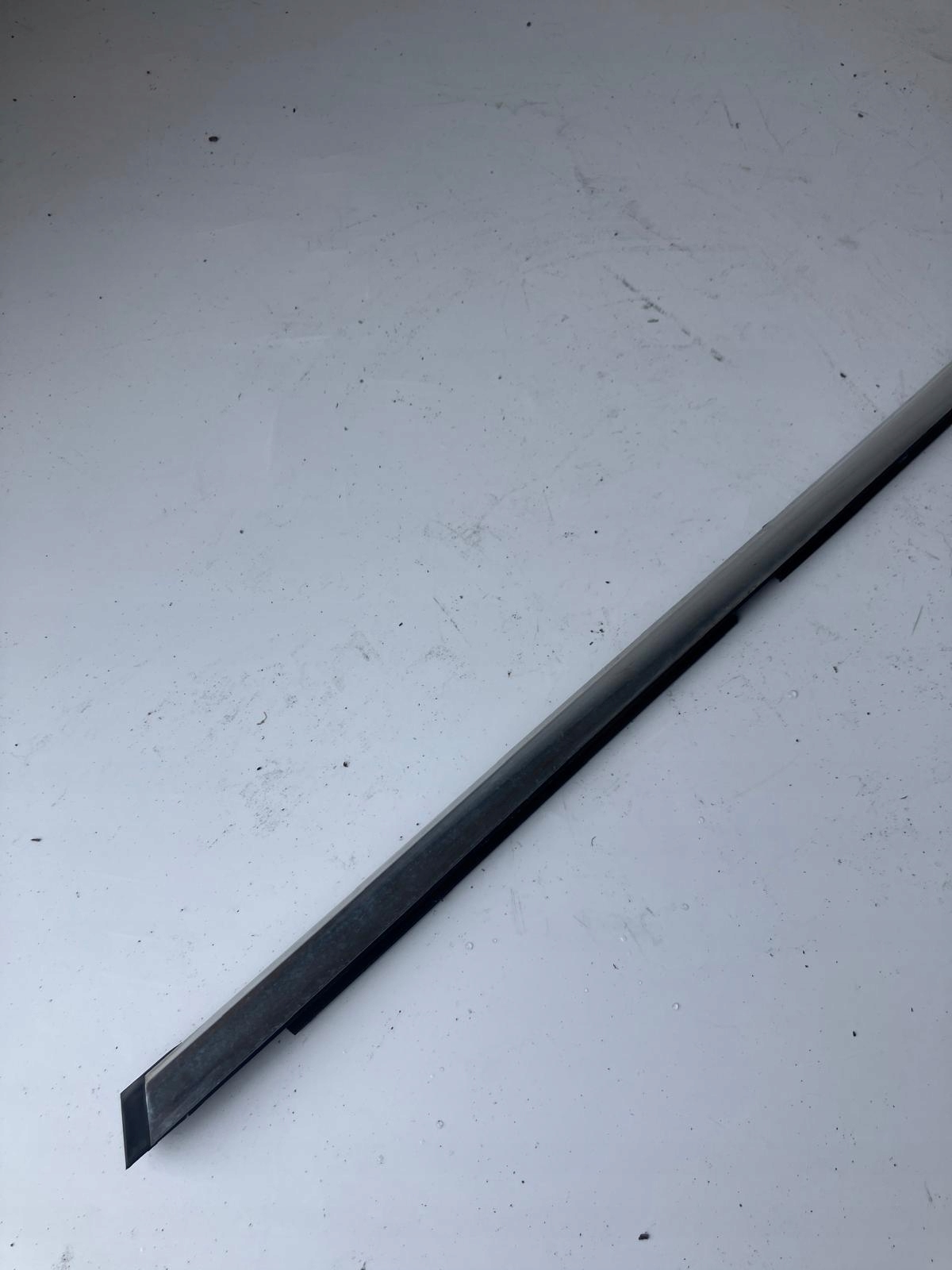 moulding dust door left front PEUGEOT 508 sedan CHROM