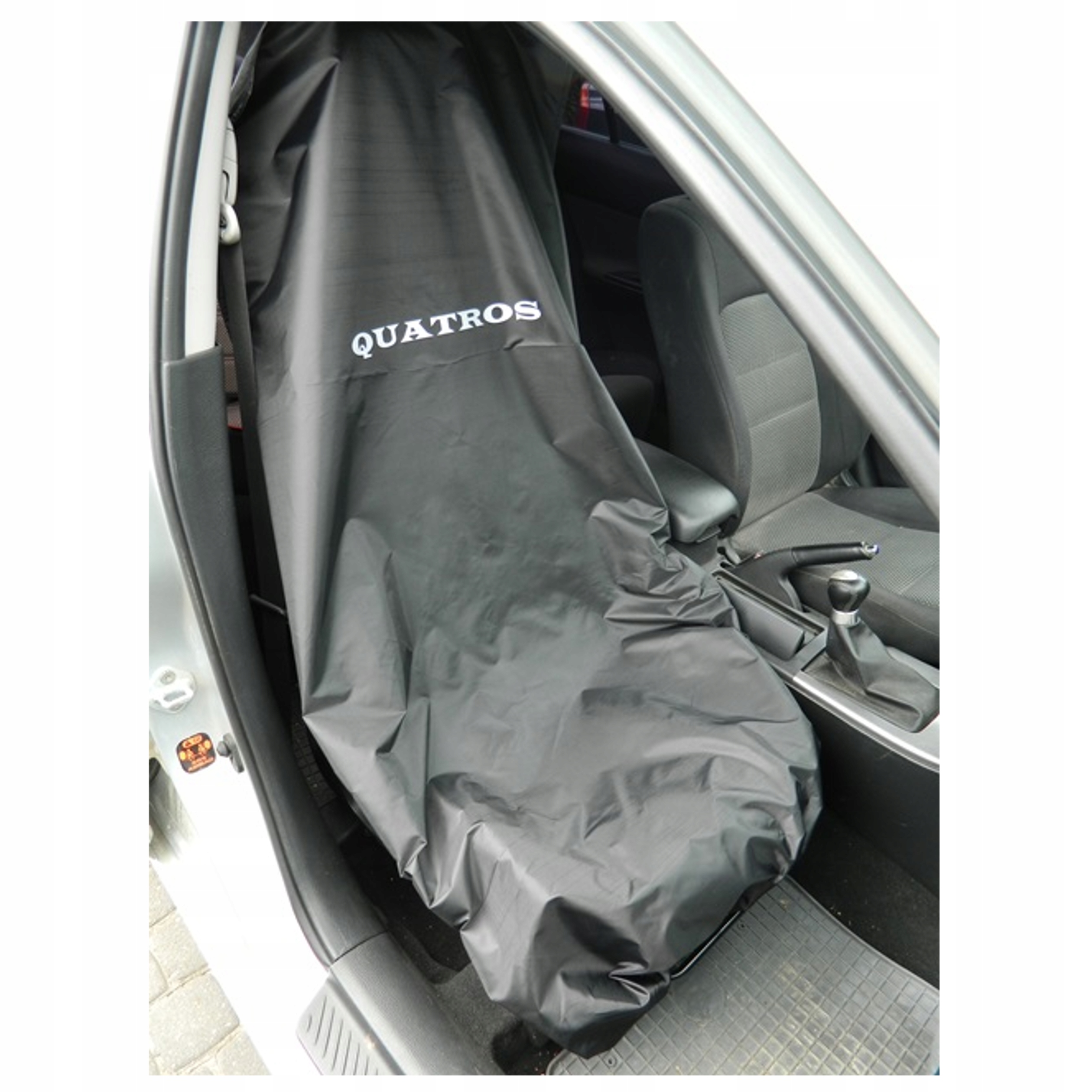 Quatros защитный чехол для переднего сиденья QS14473