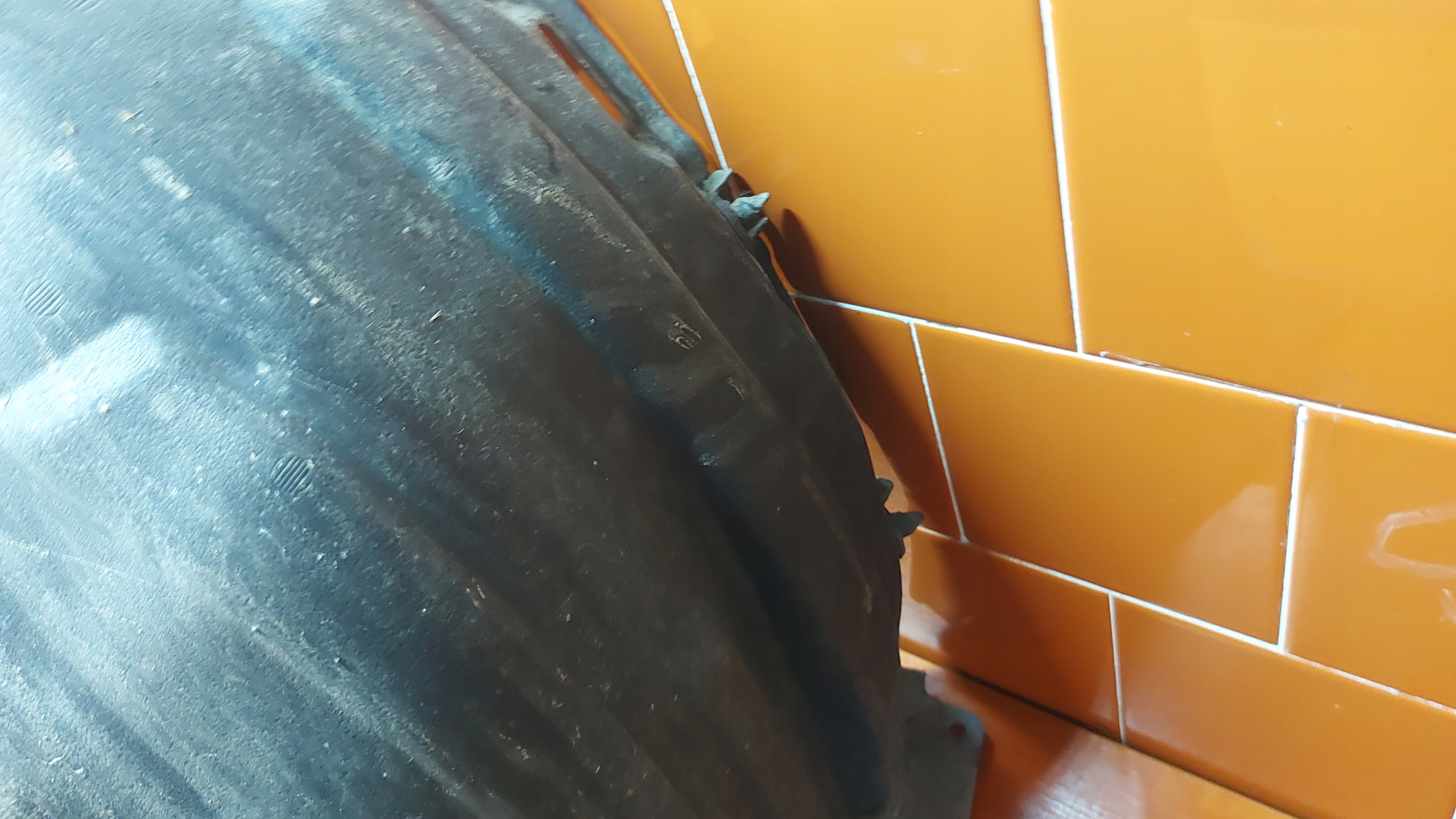 mudguard left left front front TOYOTA CAMRY VIII 17