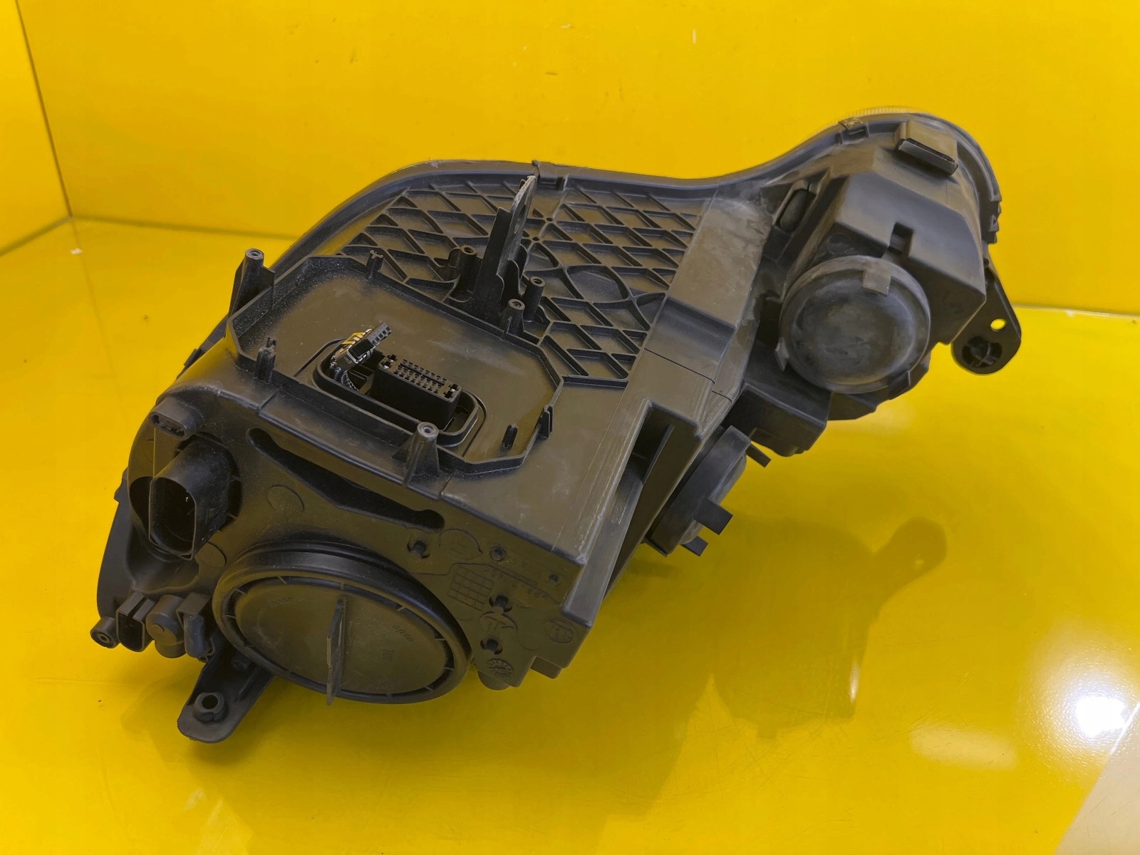 light right front Skoda Yeti 5L Xenon 5L1941016B
