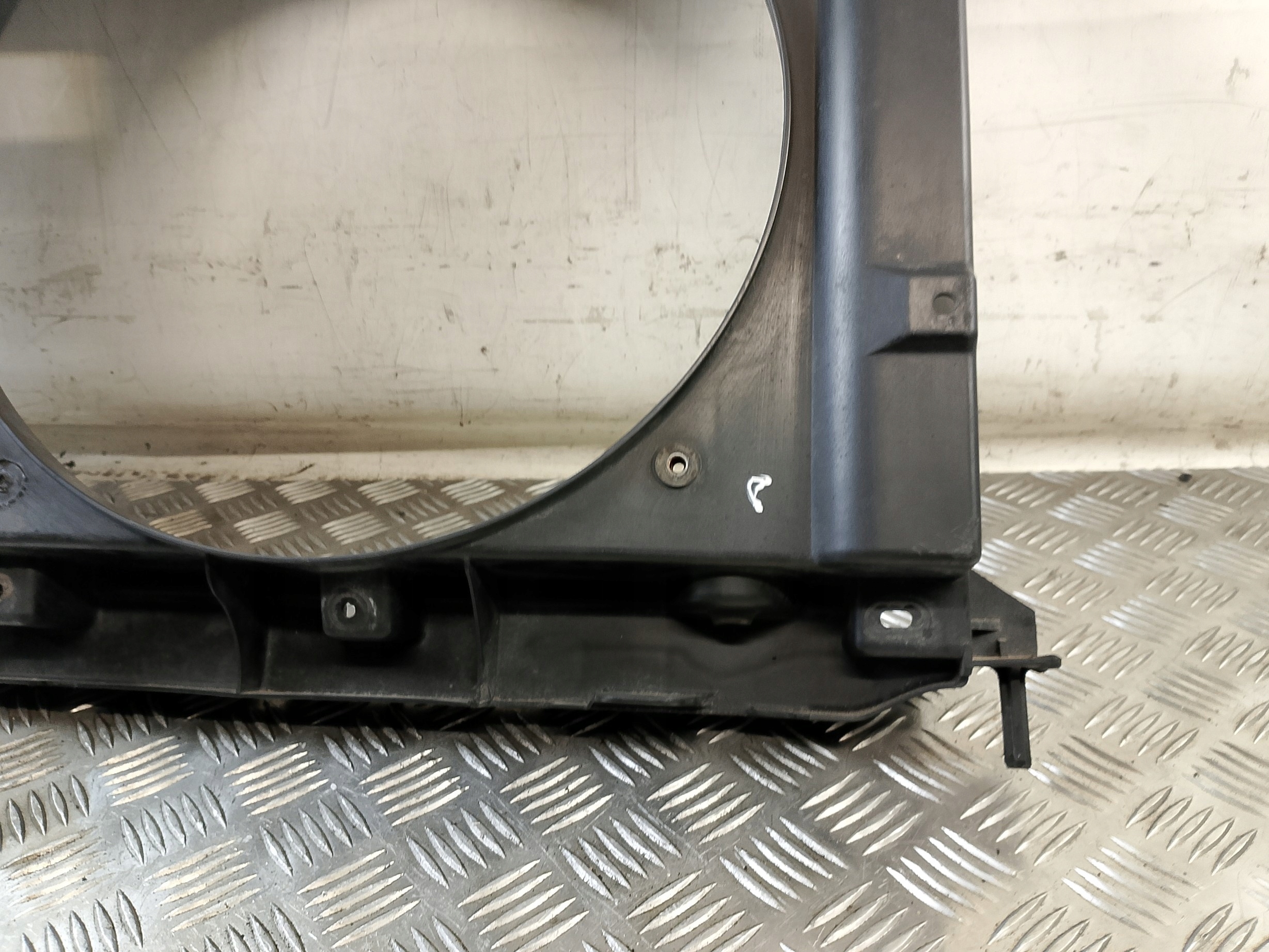support panel for radiators pillar CITROEN C4 and PICASSO 1.6 B 9658574780