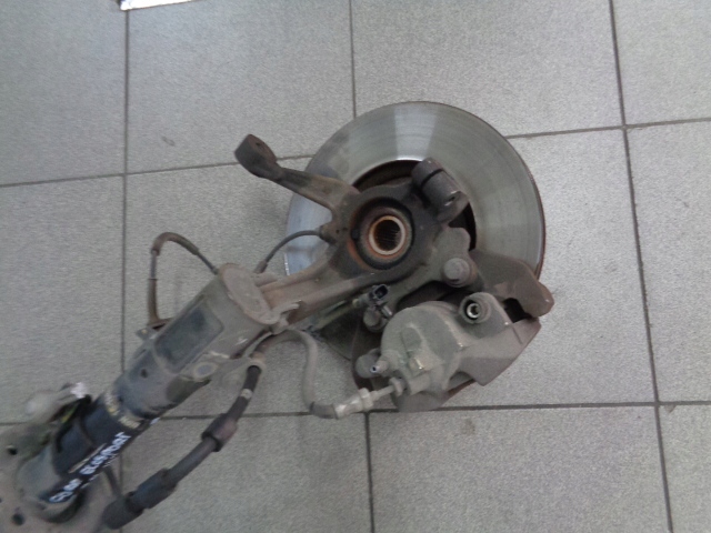 поворотный кулак, цапфа правая FORD ECOSPORT MK2 1.0 Eco 2014 год