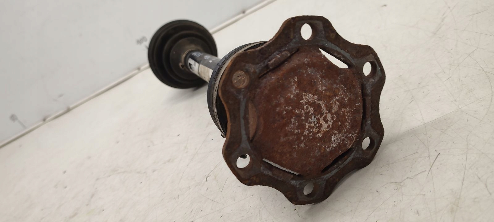 semi-axis short. Audi A4 B8 1,8 TFSI