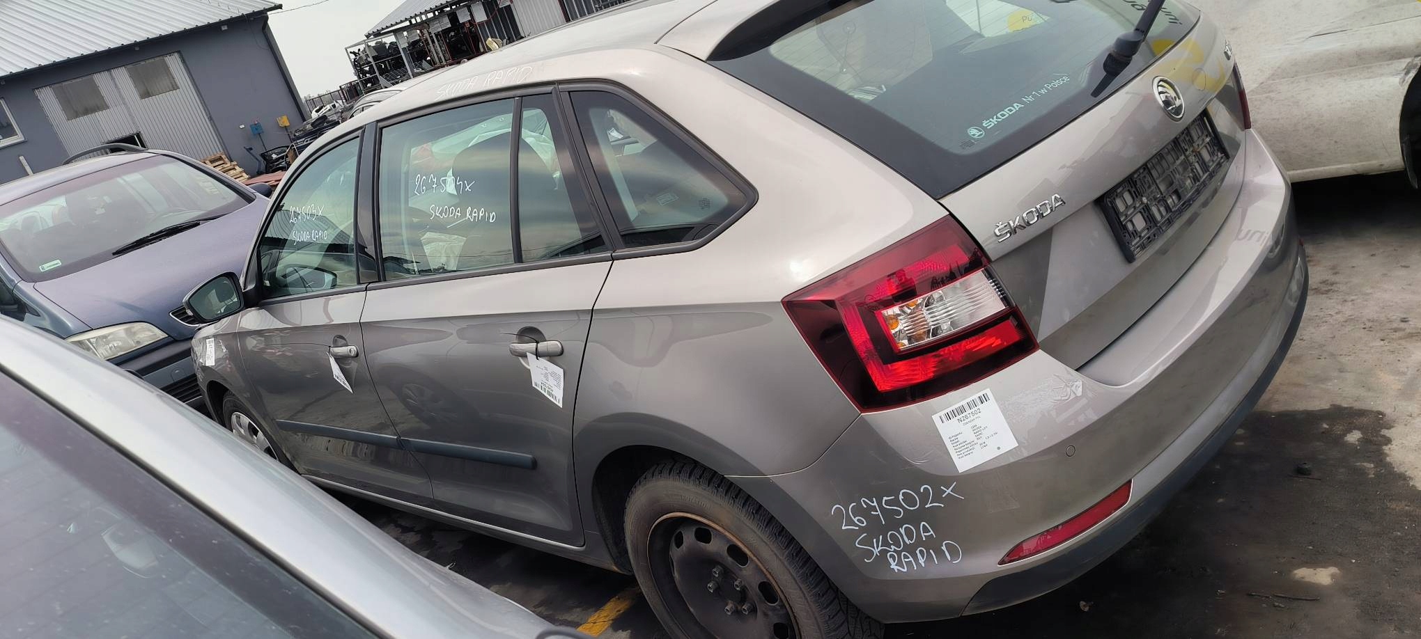 LONGHERONE parafango sinistra posteriore LF8H HB SKODA RAPID LIFT