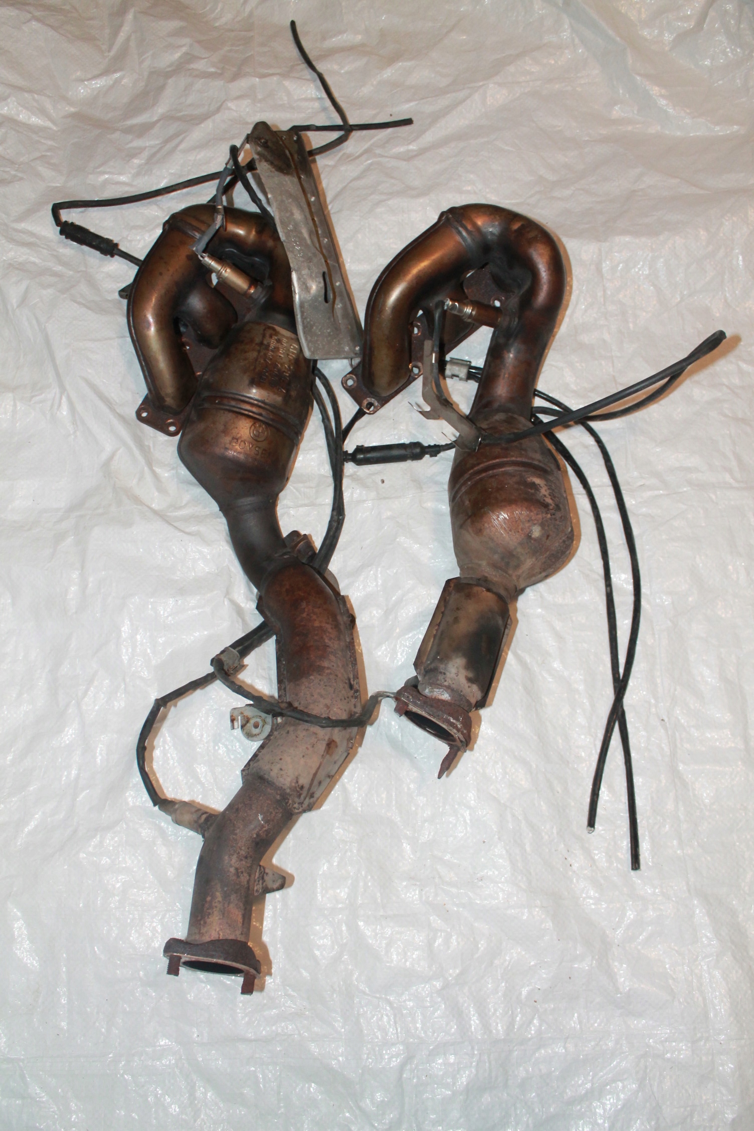 7 504 - Каталітичні нейтралізатори Випускний колектор BMW e46 3.0 і