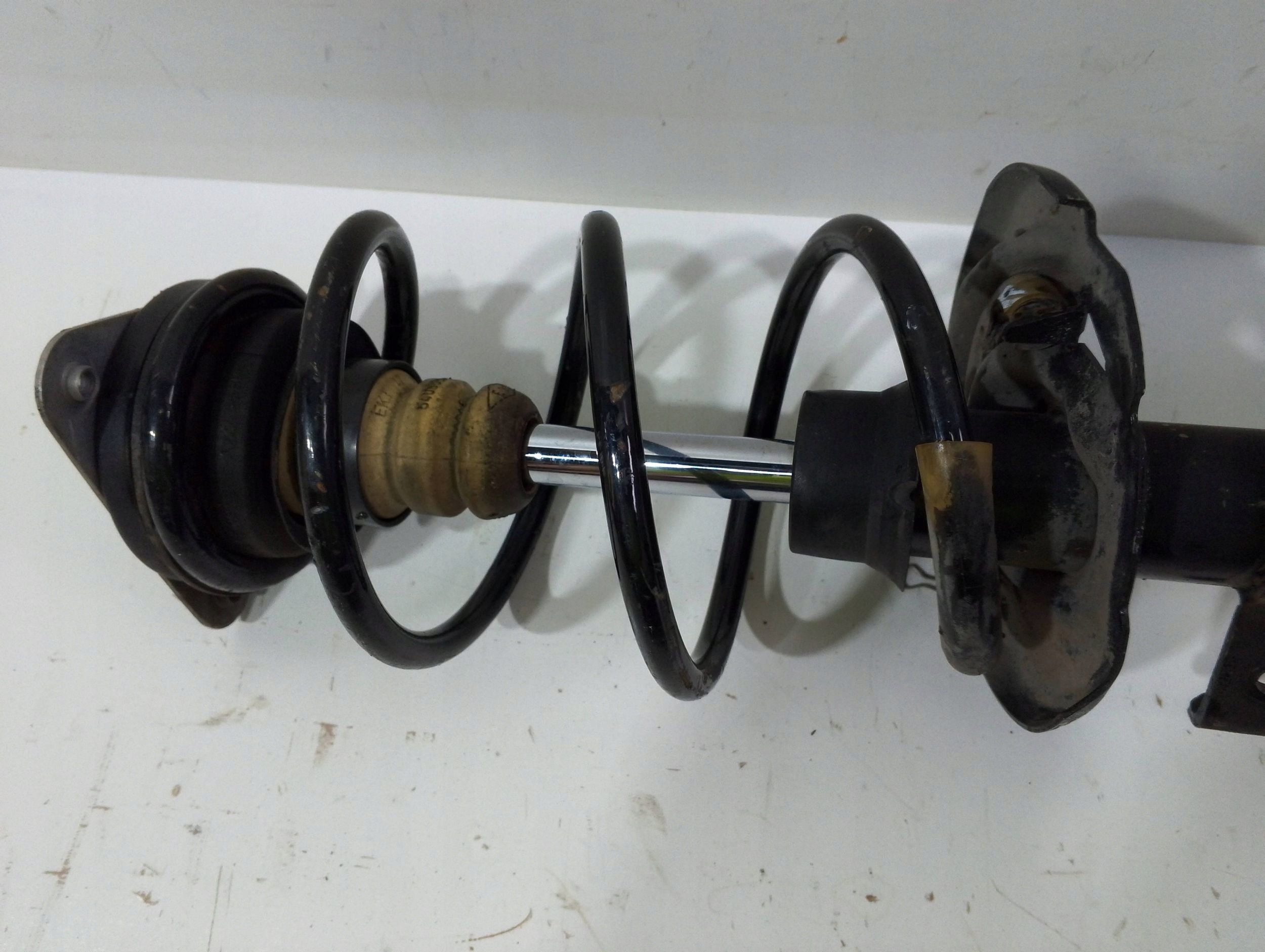 Renault Clio IV shock absorber front PS9410345FA (F255)