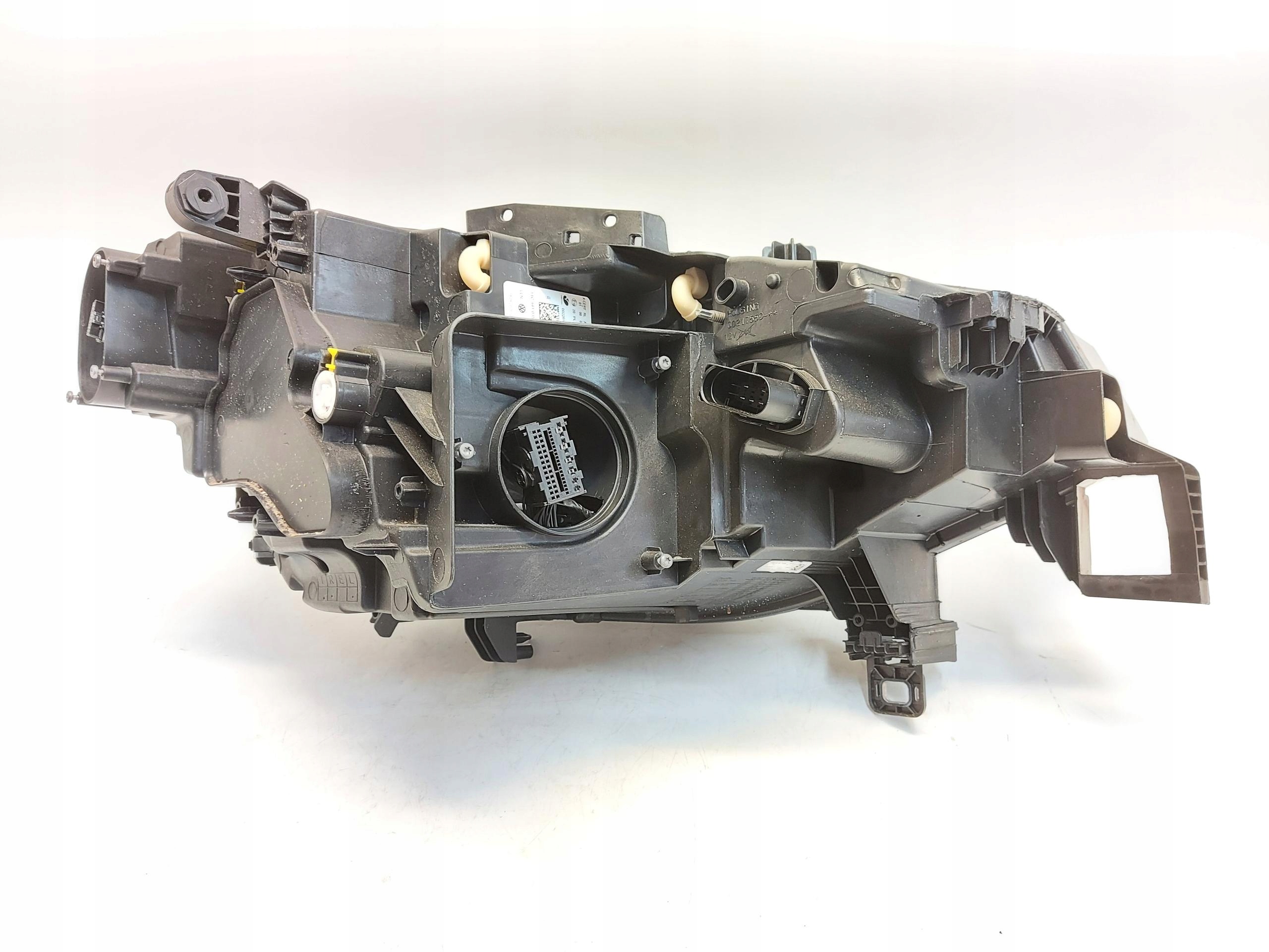 VW ID5 GTX 11E light left front RHD 11C941035L