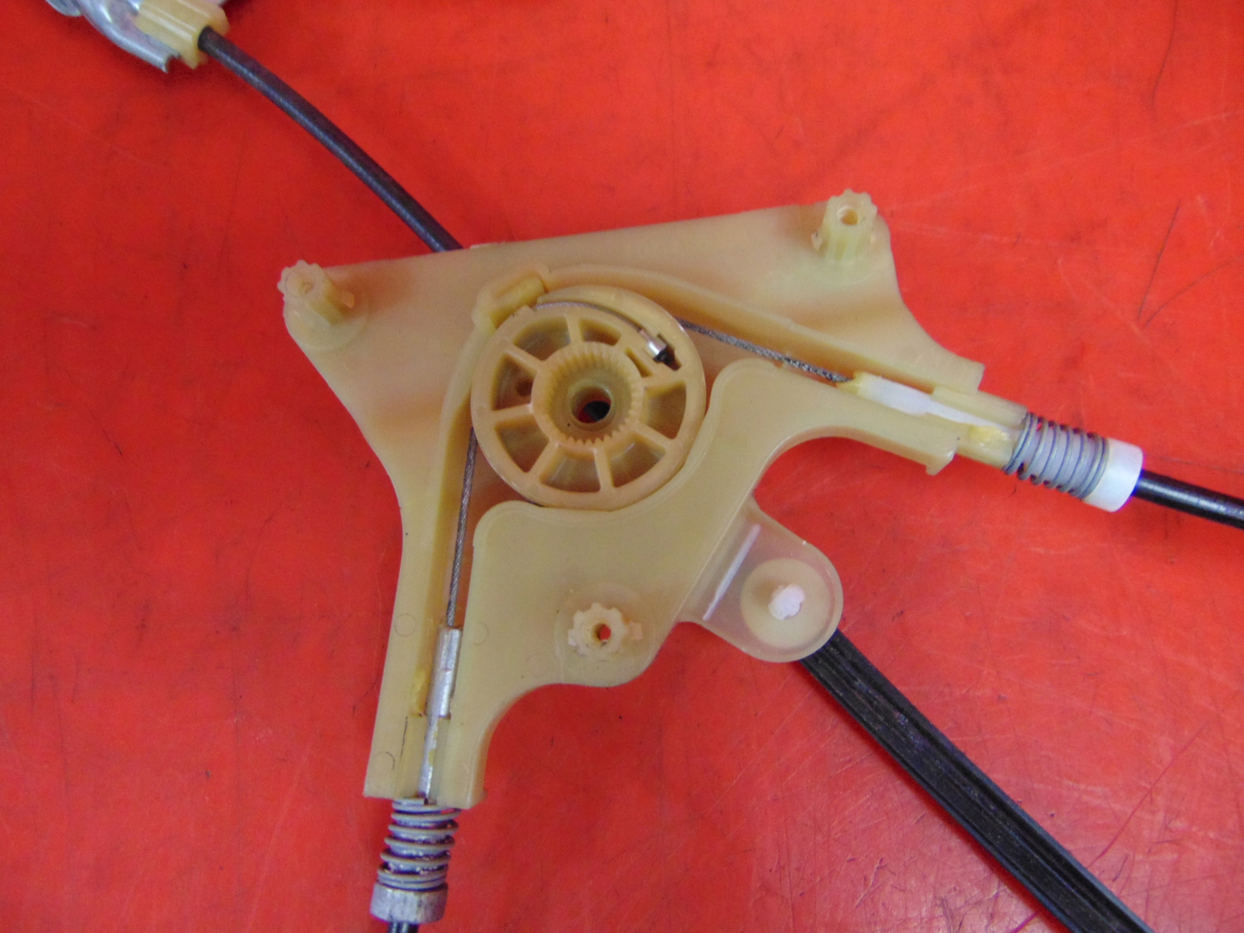 RENAULT LAGUNA III 3 mechanism window regulator left front 807010002R