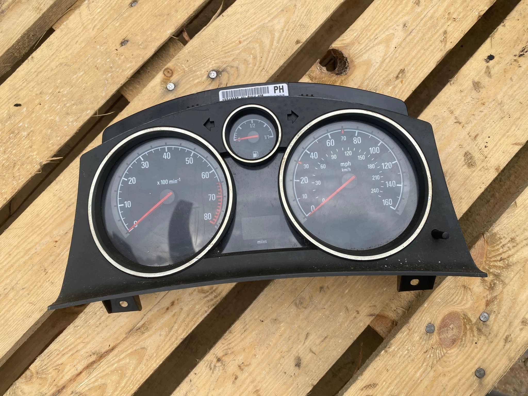 dials dials OPEL ASTRA H III ANGLIK 13216686