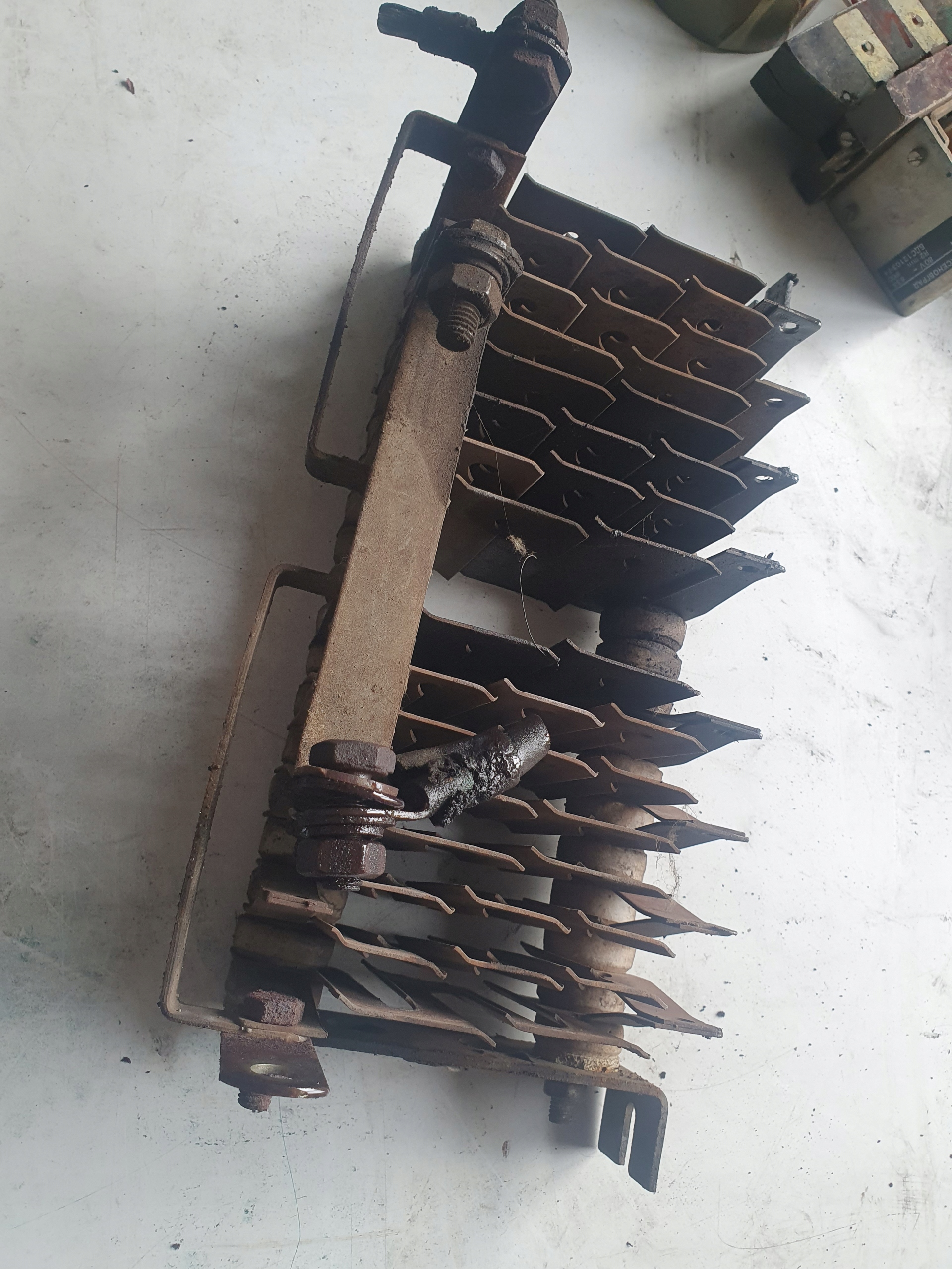 ВИЛОЧНЫЙ ПОГРУЗЧИК BALCANCAR BULGAR