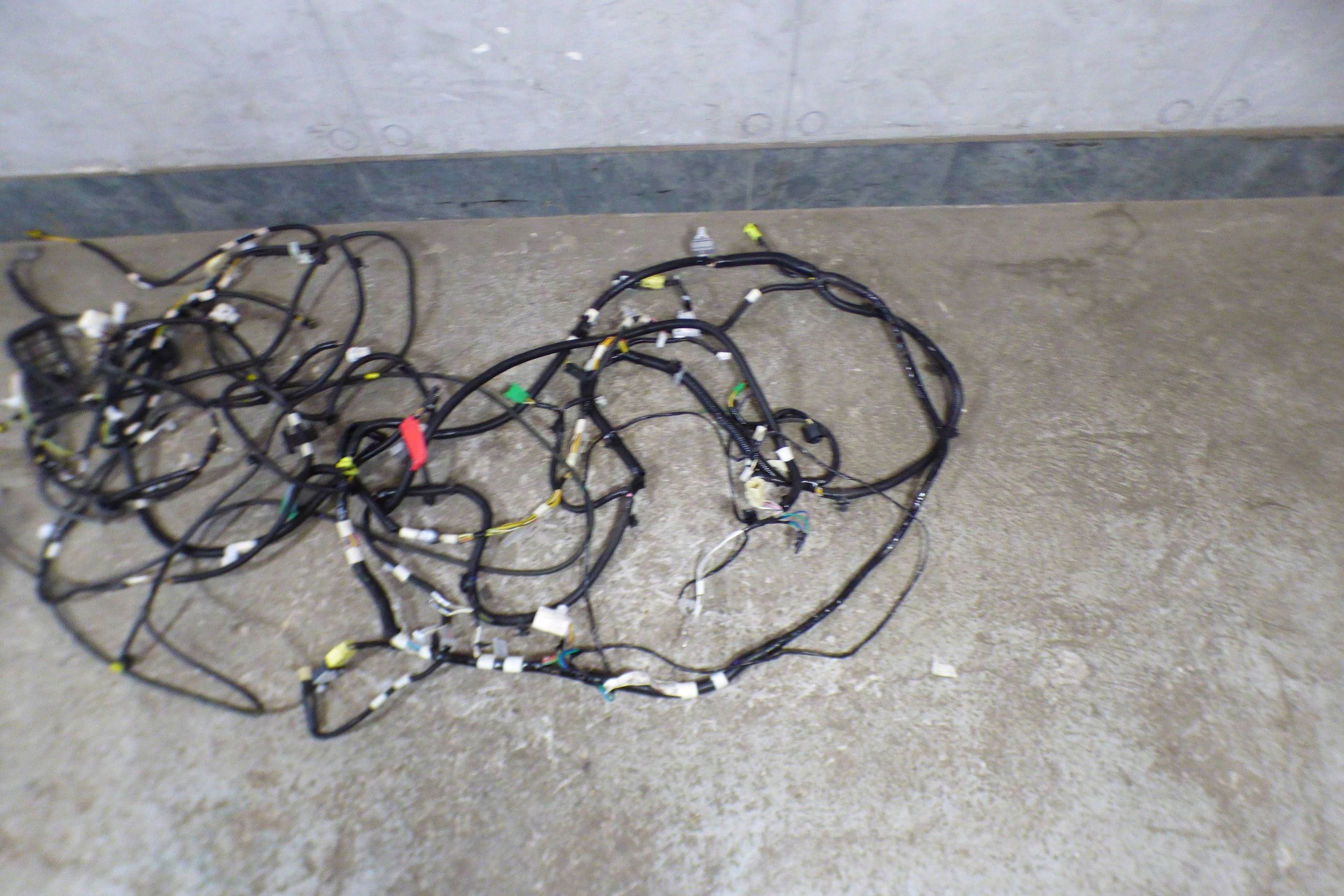 Toyota Aygo e cablaggio interna 821610H610