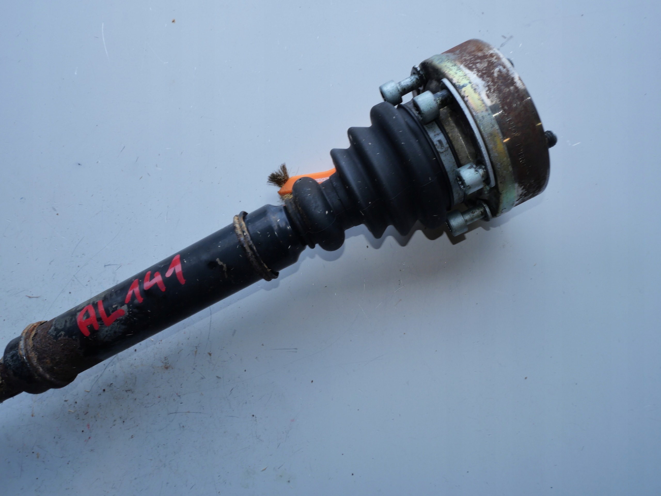 semi-axis right VW PASSAT B5 8D0407272AQ