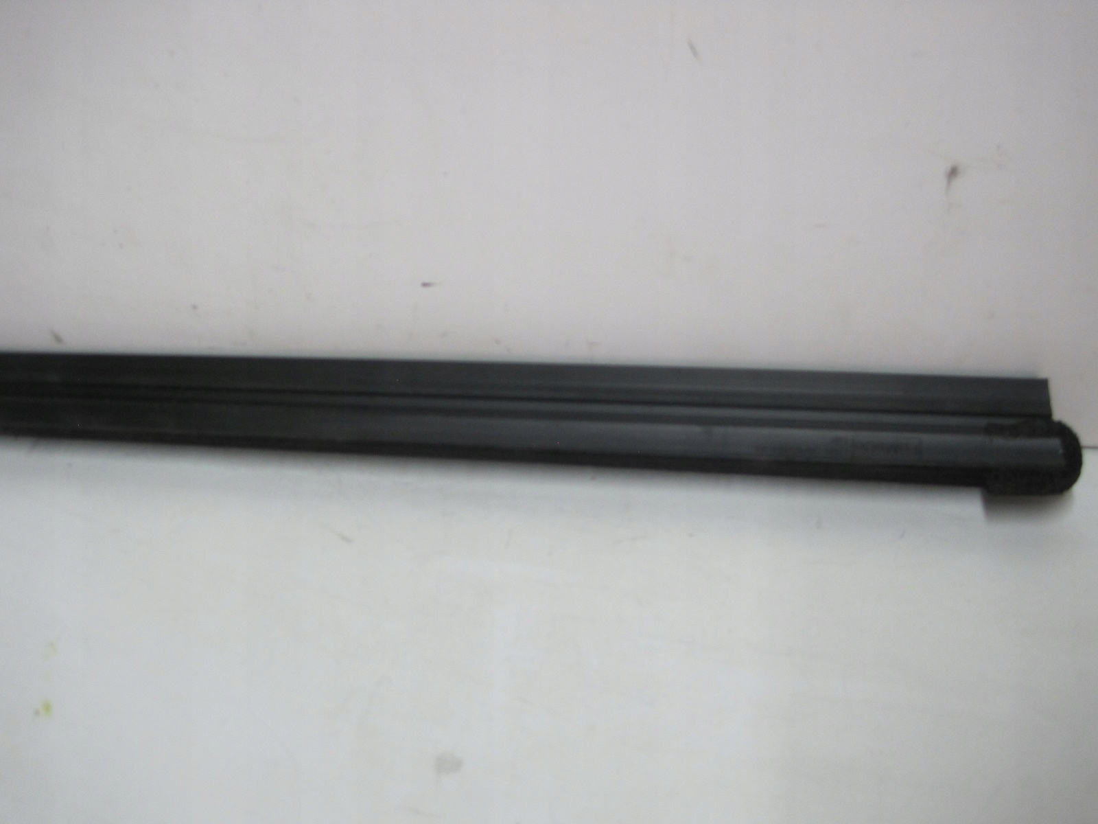moulding dust FORD RANGER 20r EB3B-26201A37-AB