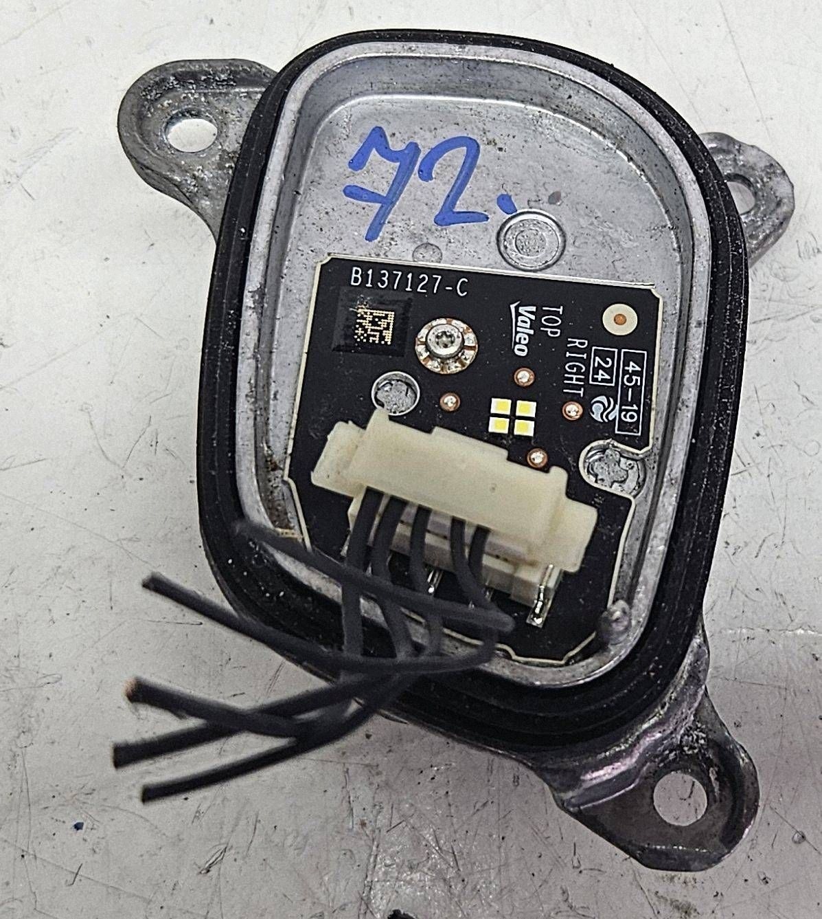 Volkswagen Golf VIII 8 5H control unit LED module reflektora 90157100