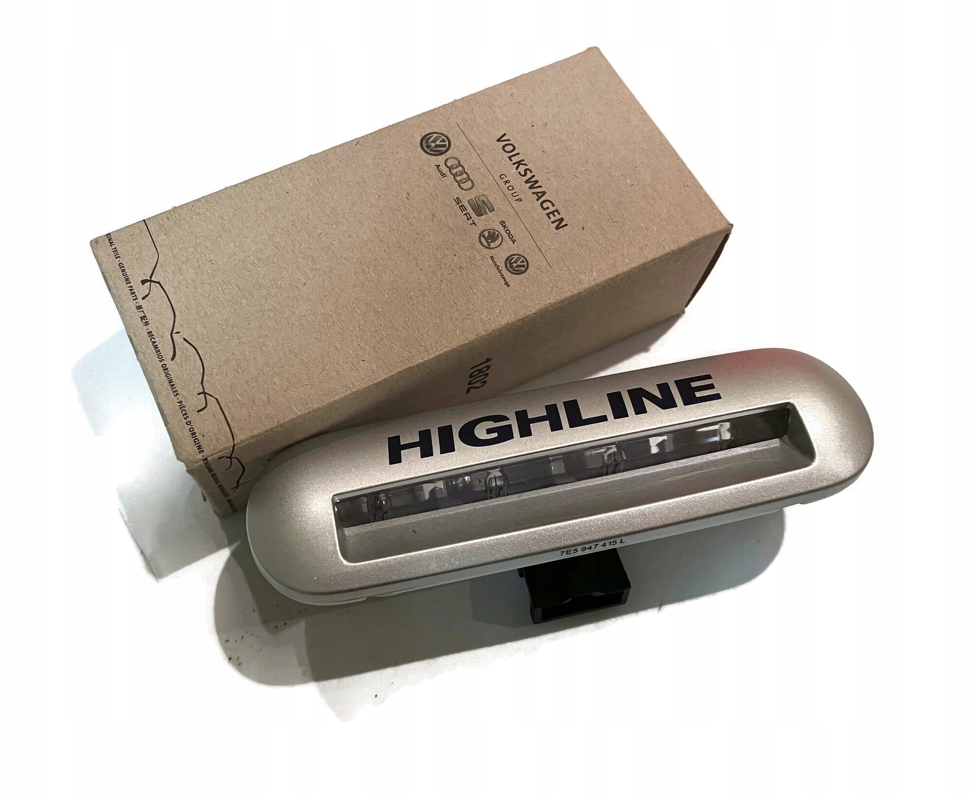 

Lampka progu stopnia Vw T5 Highline 7E5947415L72A