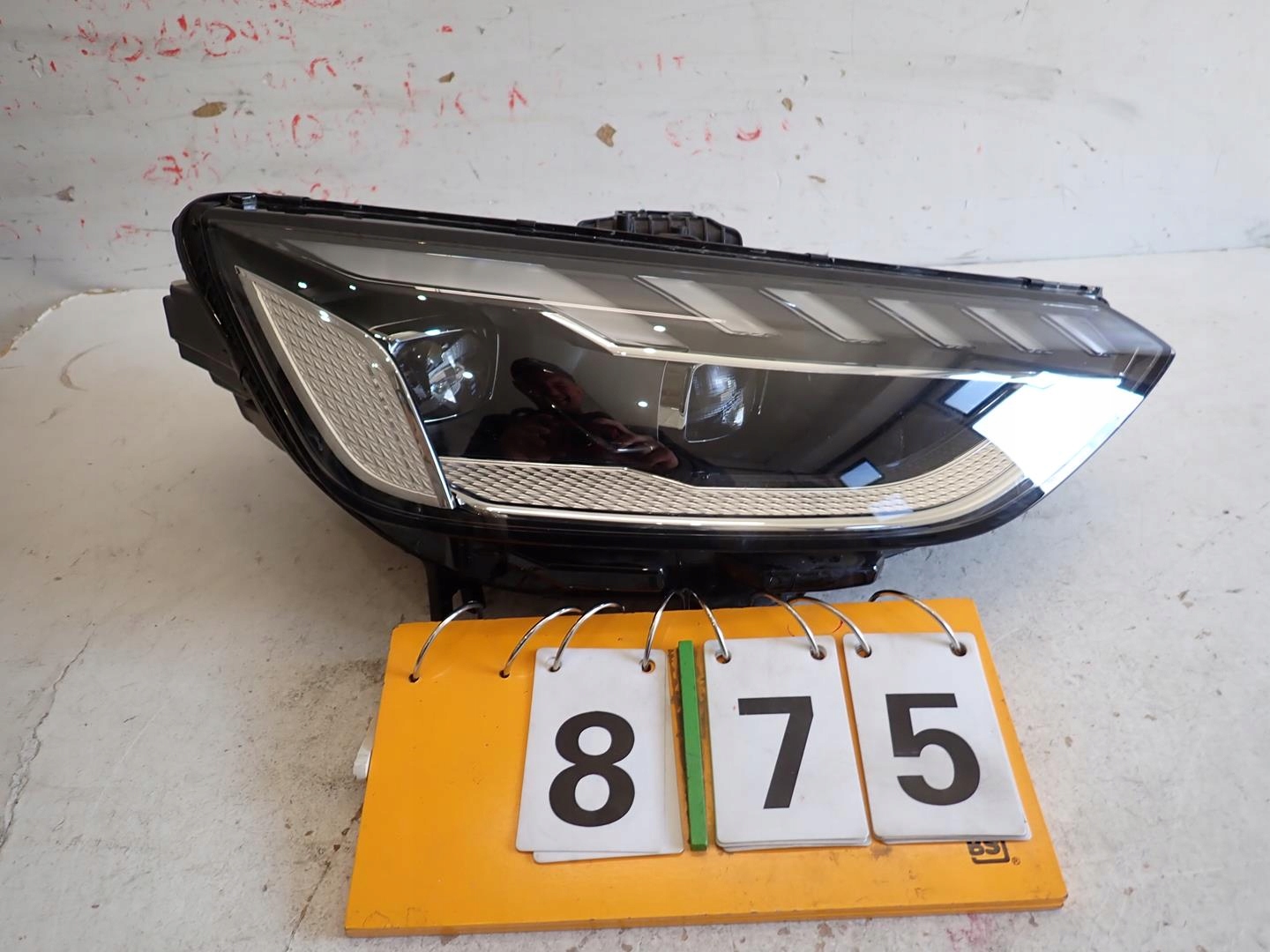 light front front right AUDI A4 B9 LIFT 2019- FULL LED MATRIX 8W0941036E