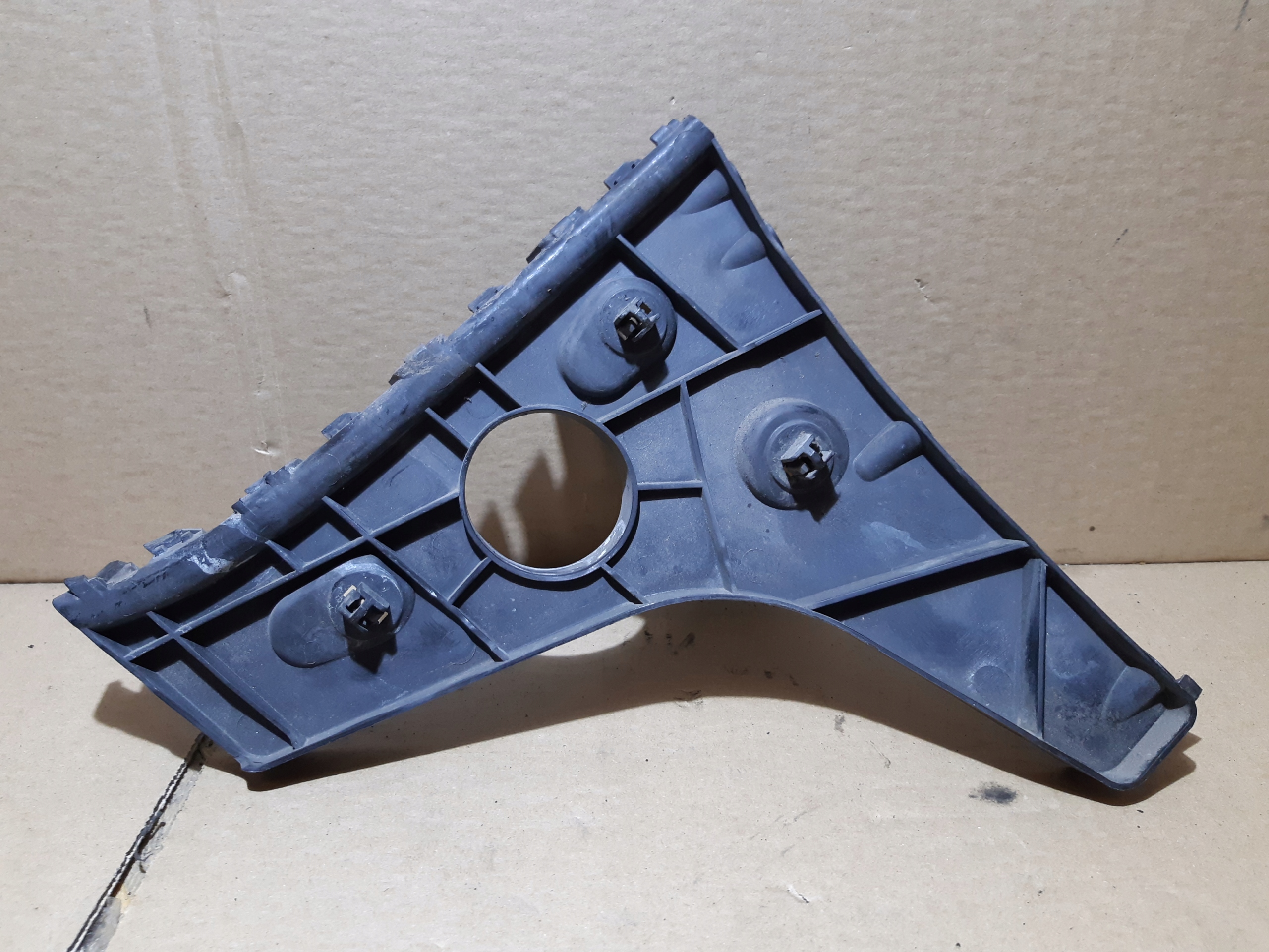 AUDI A7 4G support holder of a bumper left rear part 4G8807453A
