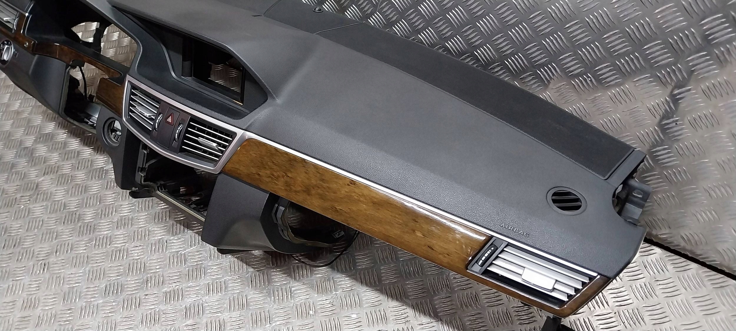 console dashboard instrument panel MERCEDES E-KLASA W212 09