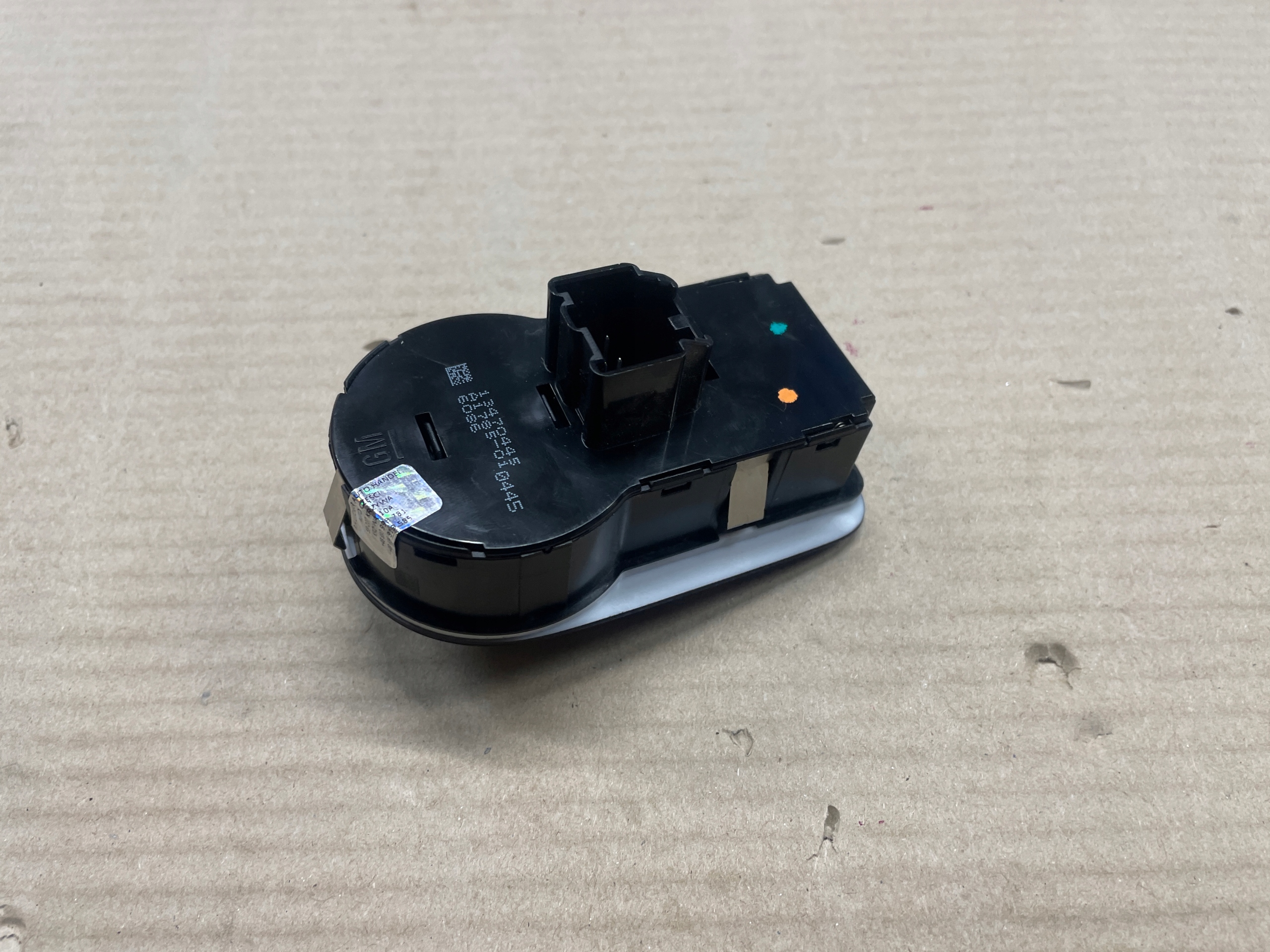 OPEL CORSA E Interrupteur Interrupteur commande phares feux 13470445