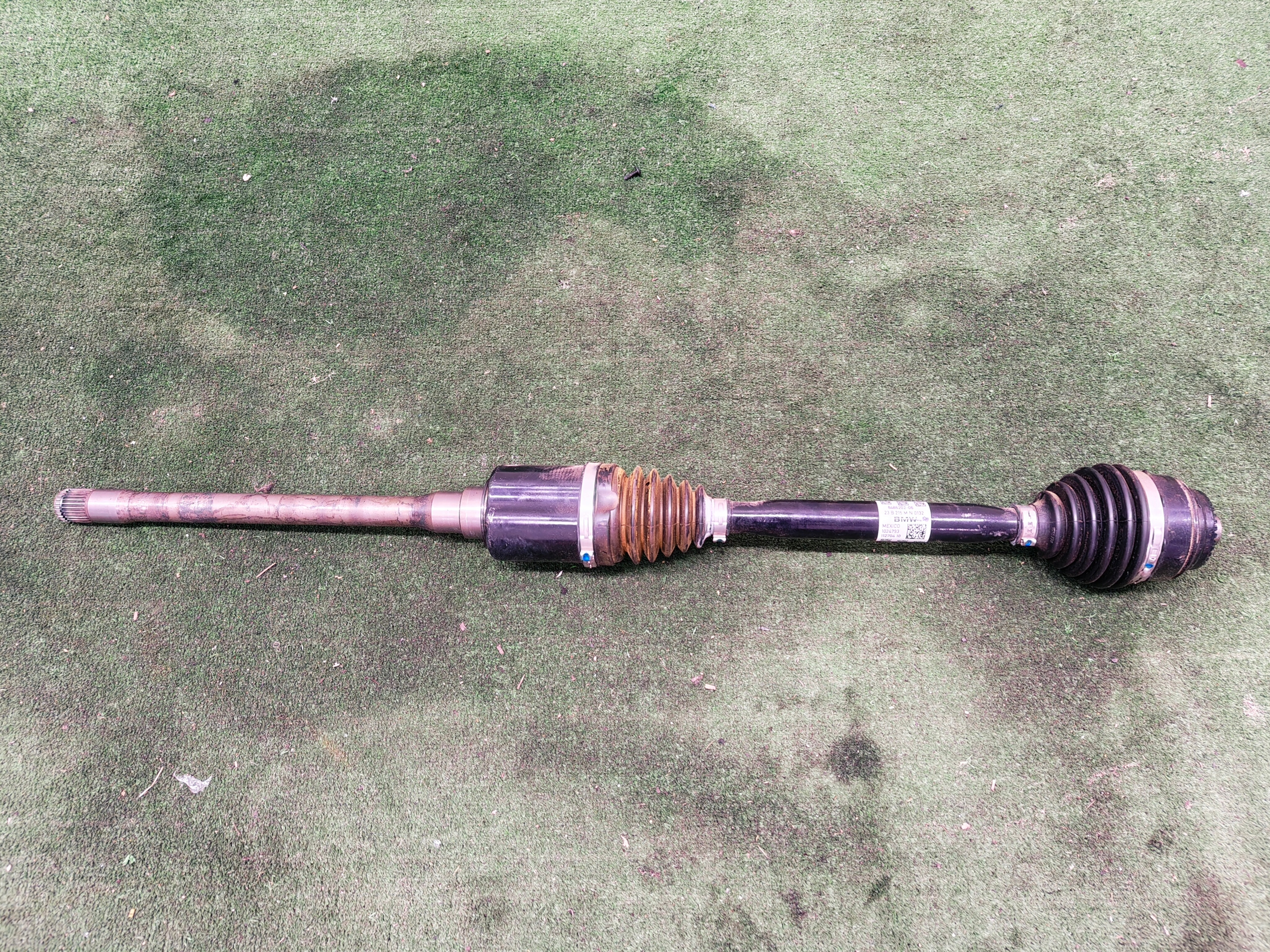 BMW G05 G06 G07 semi-axis right front 8486202