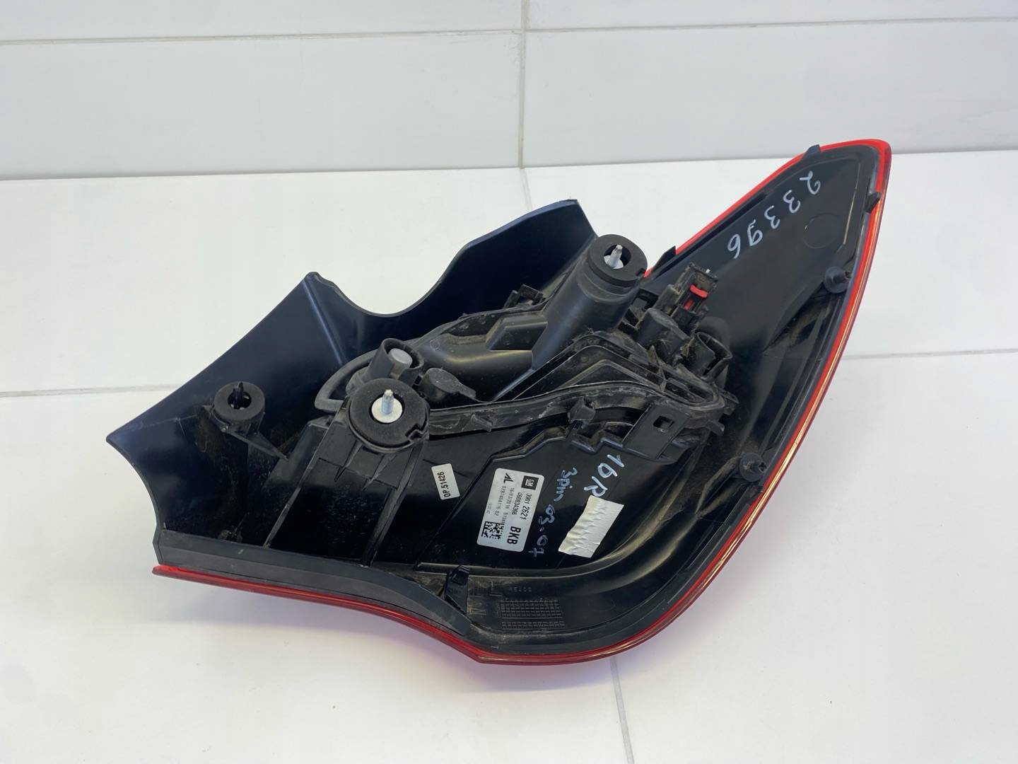 light rear left side Opel Corsa E 2016 39012621