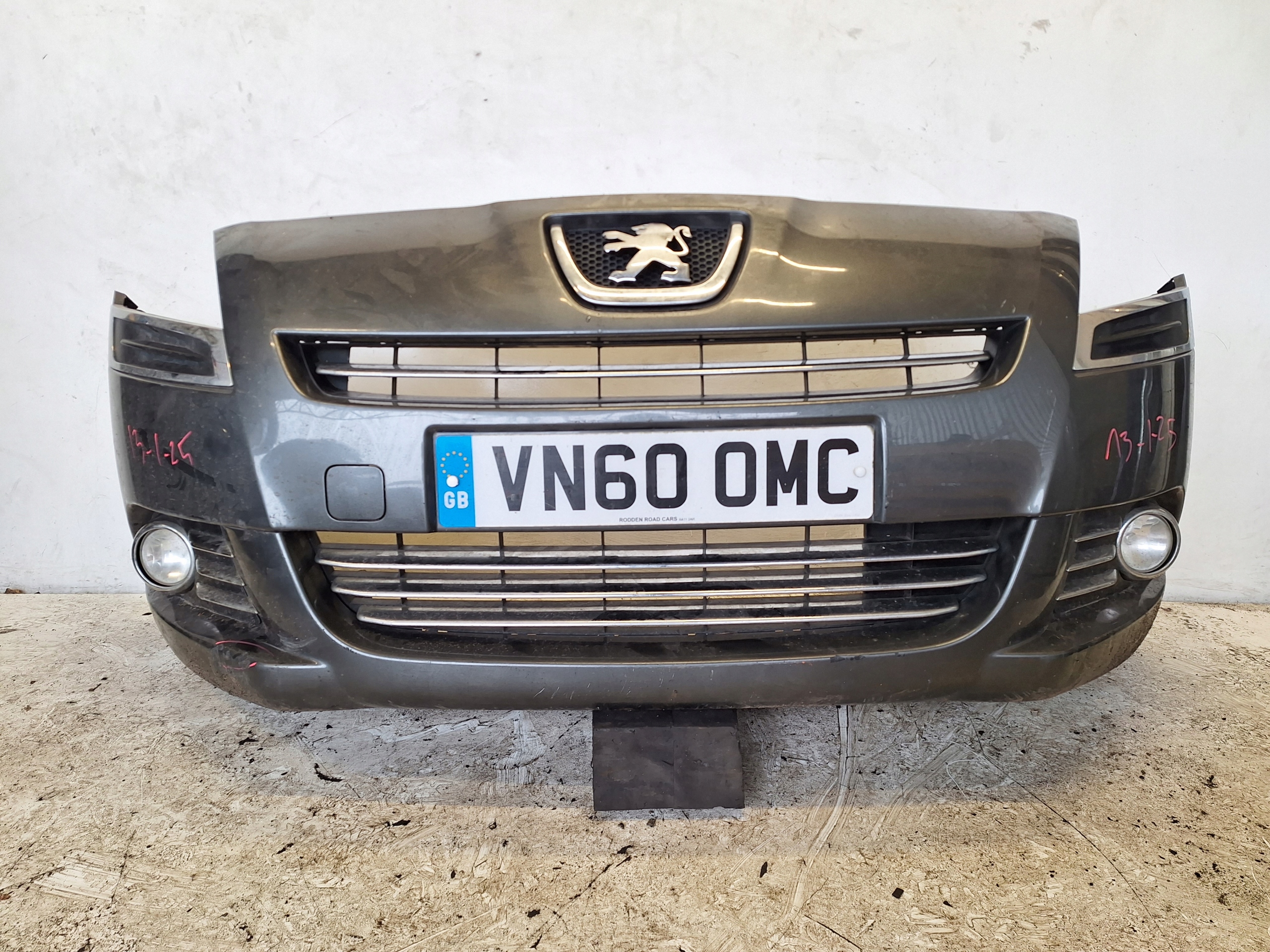 PEUGEOT 5008 T87 08-13 bumper + CHROM