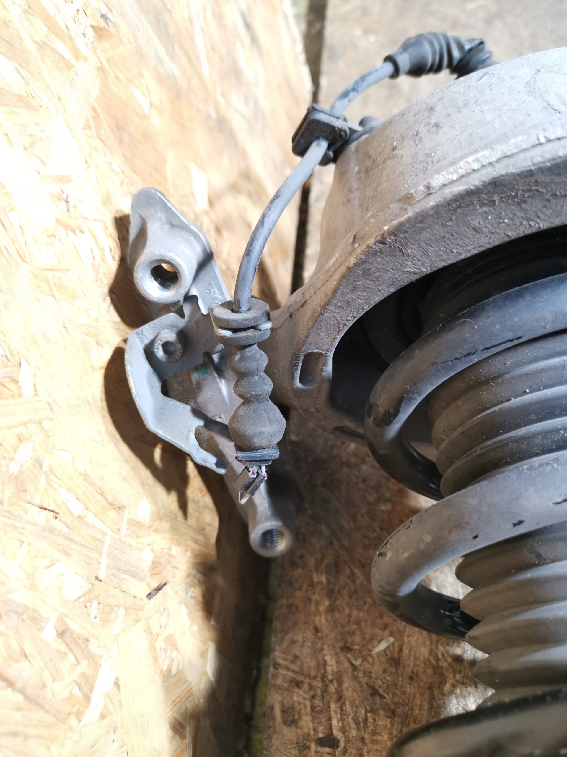 shock absorber left right CAYENNE 7P 7P5513029AA
