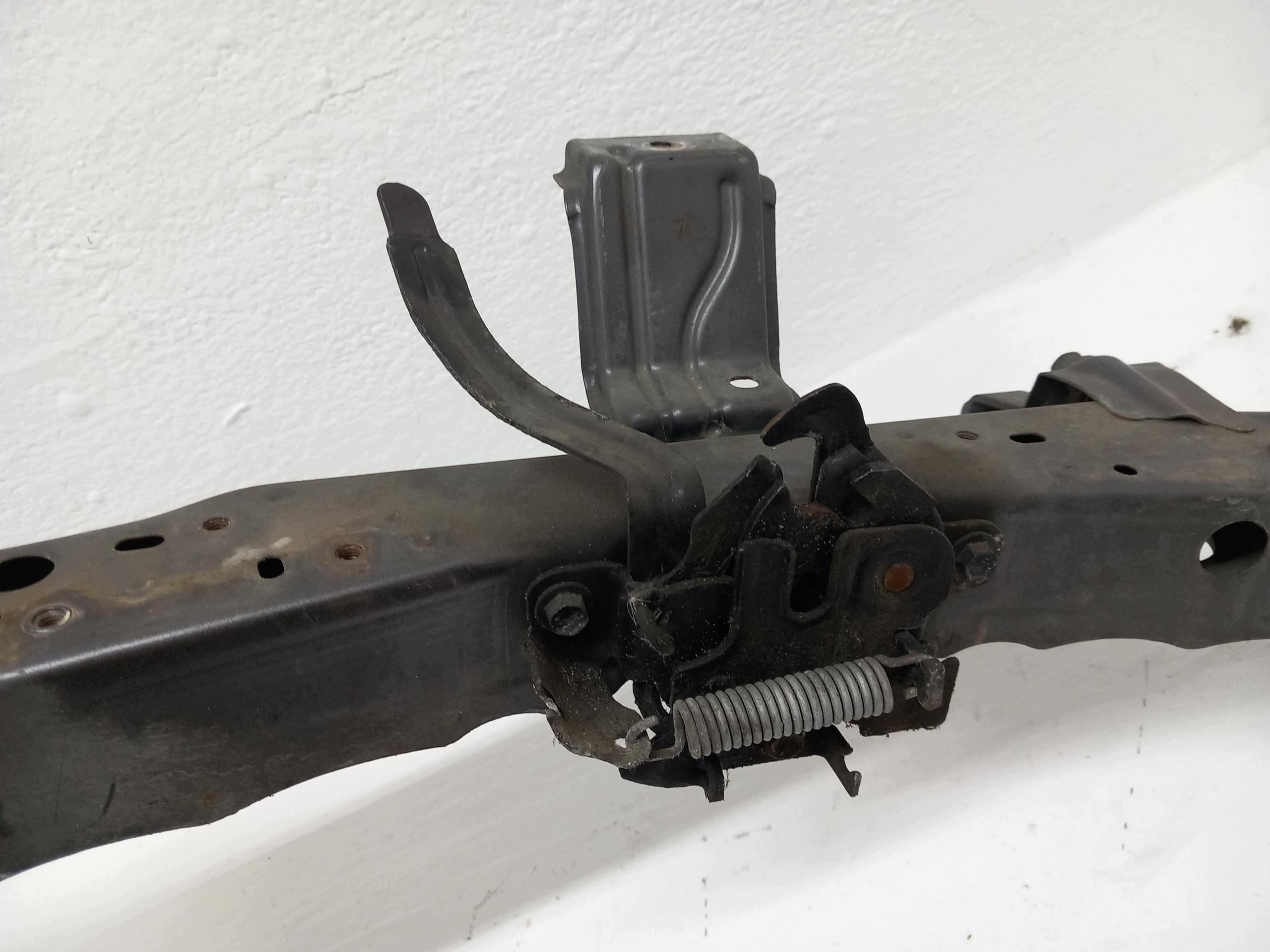 support panel for radiators pillar iron TOYOTA VERSO LIFT OE
