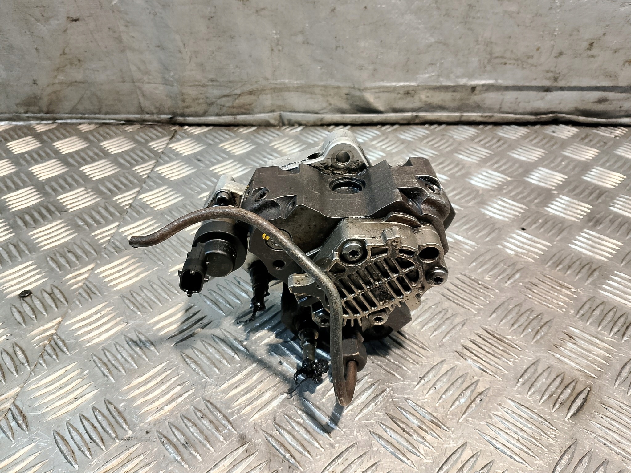 injection pump RENAULT MASTER II 2 2.2 DCI 07525345