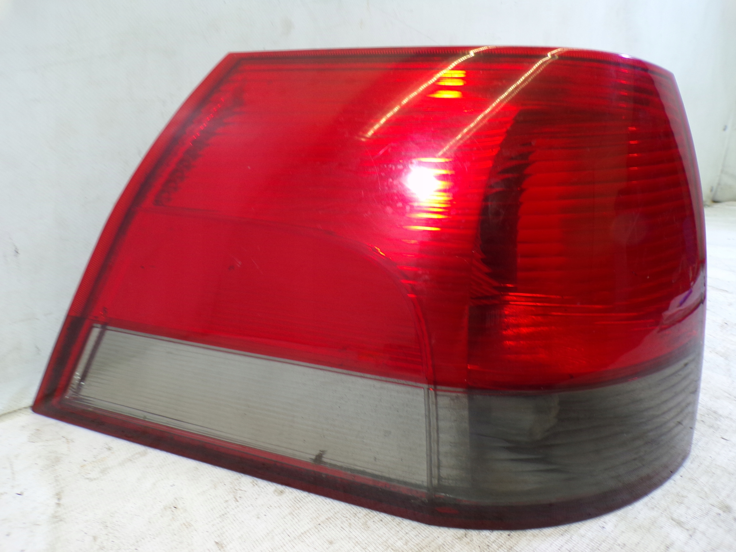 light rear rear part left OPEL VECTRA C KOMBI LIFT (K1)