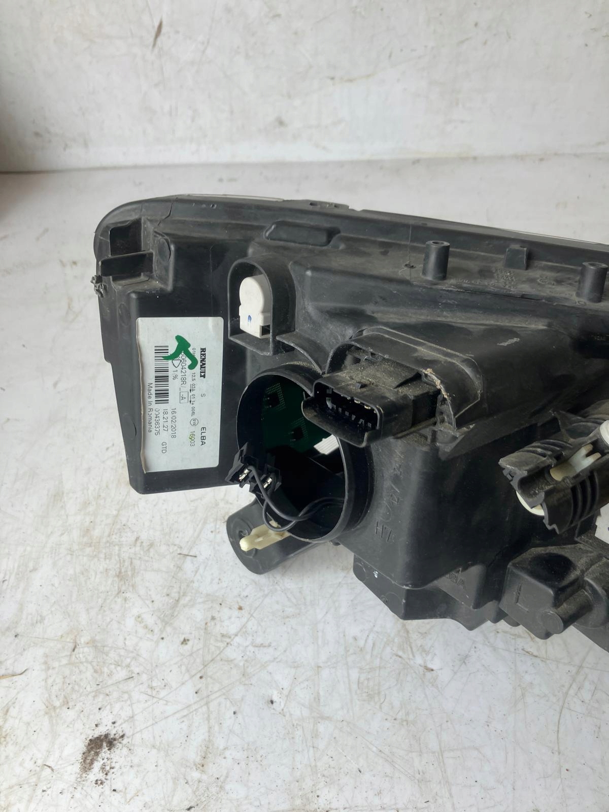 light left front SANDERO II LIFT 260604218R