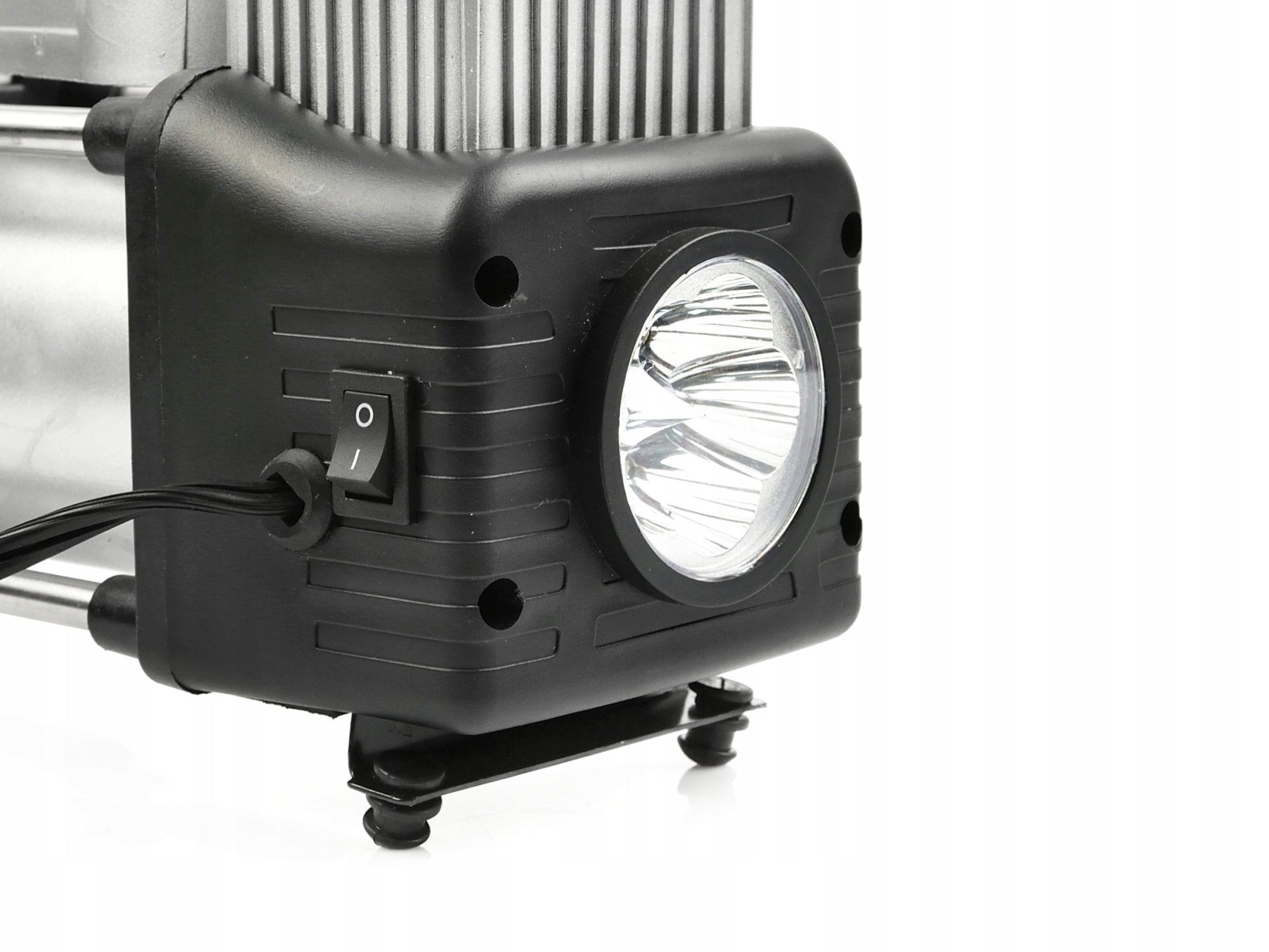 KOMPRESOR SAMOCHODOWY NAPIĘCIE 12V 250W POBÓR 18A DWUCYLINDROWA KONSTRUKCJA Marka inna