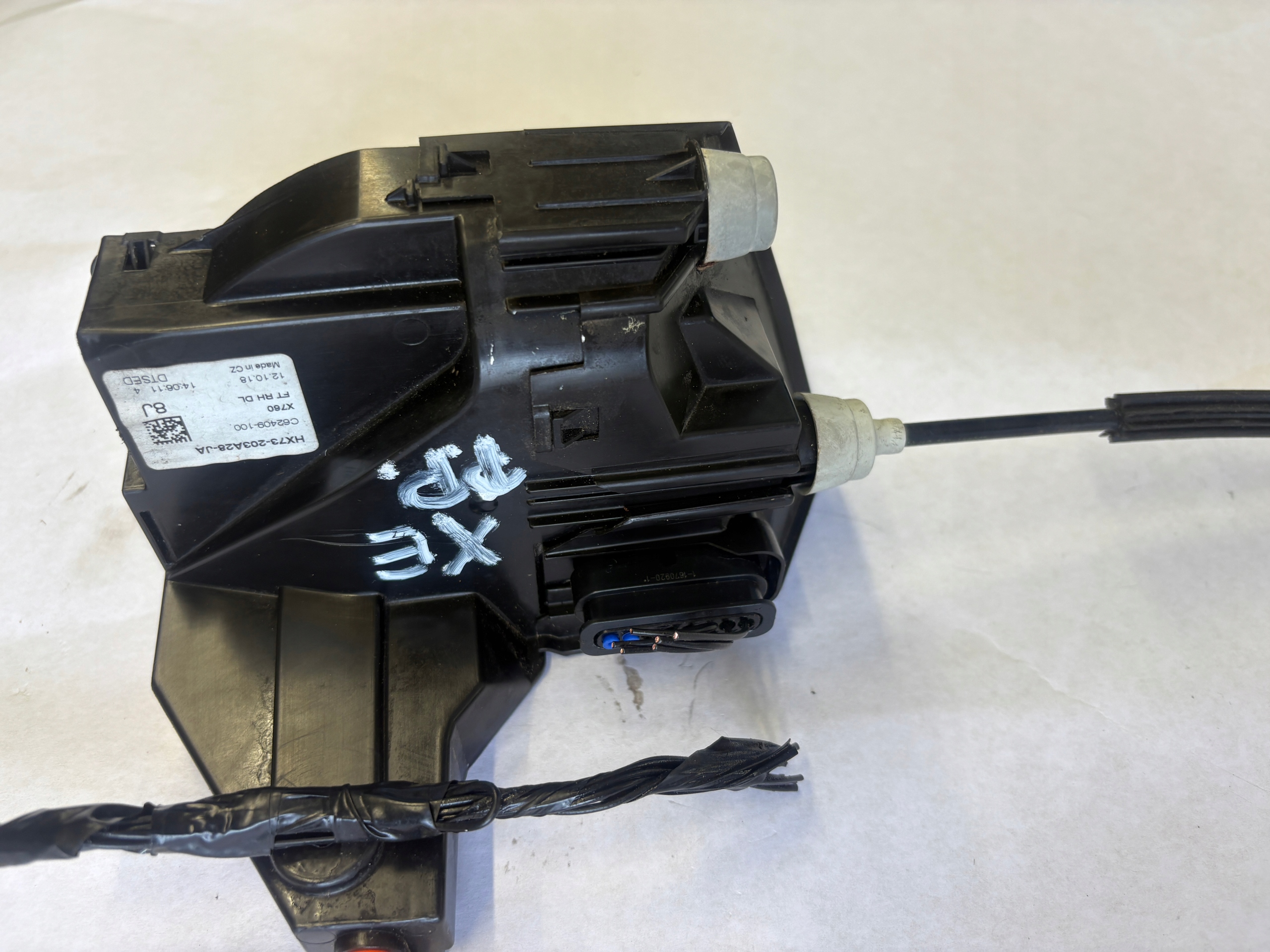 JAGUAR XE lock door right front HX73-203A28-JA