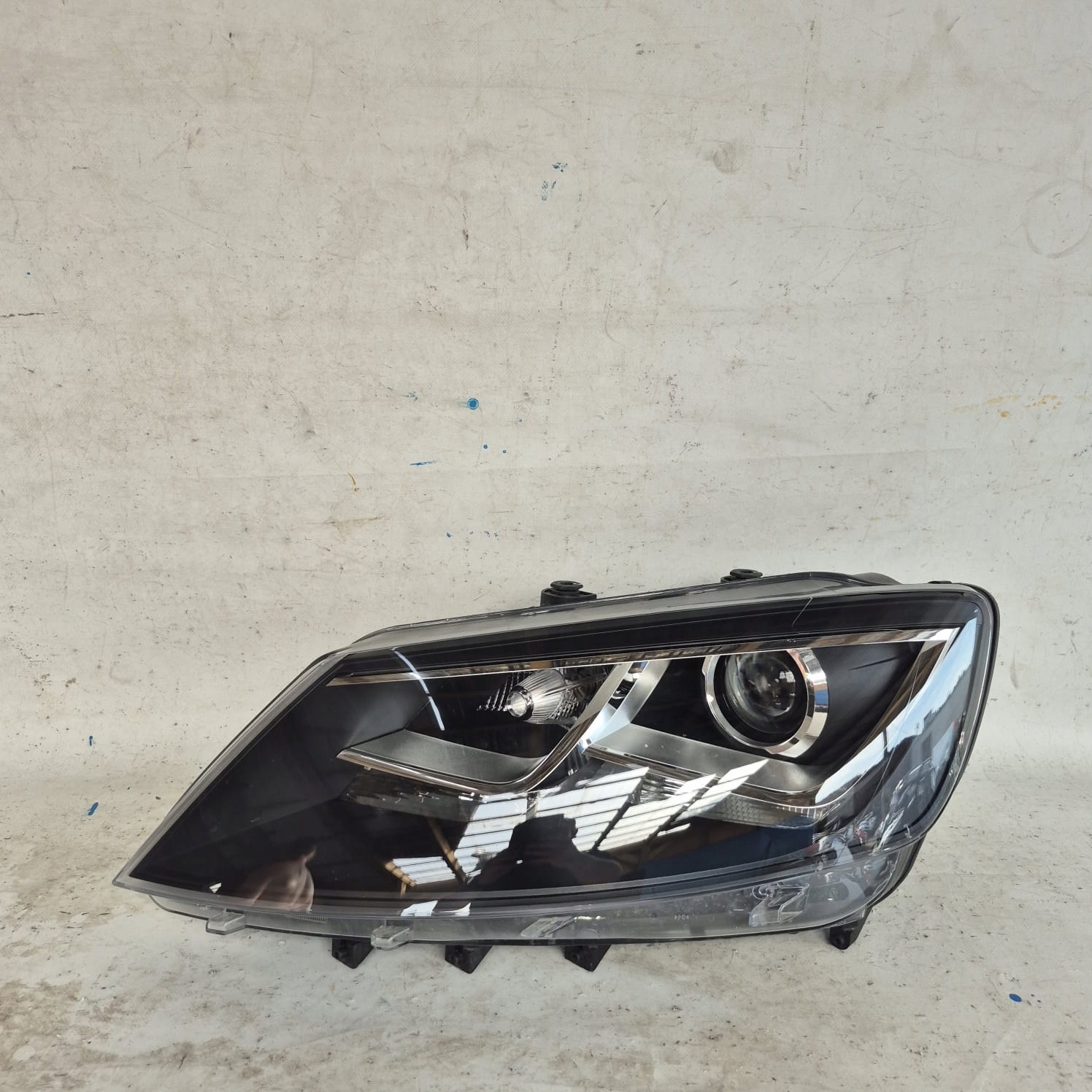 SEAT ALHAMBRA II 7N 10- light left front front XENON 7N5941751
