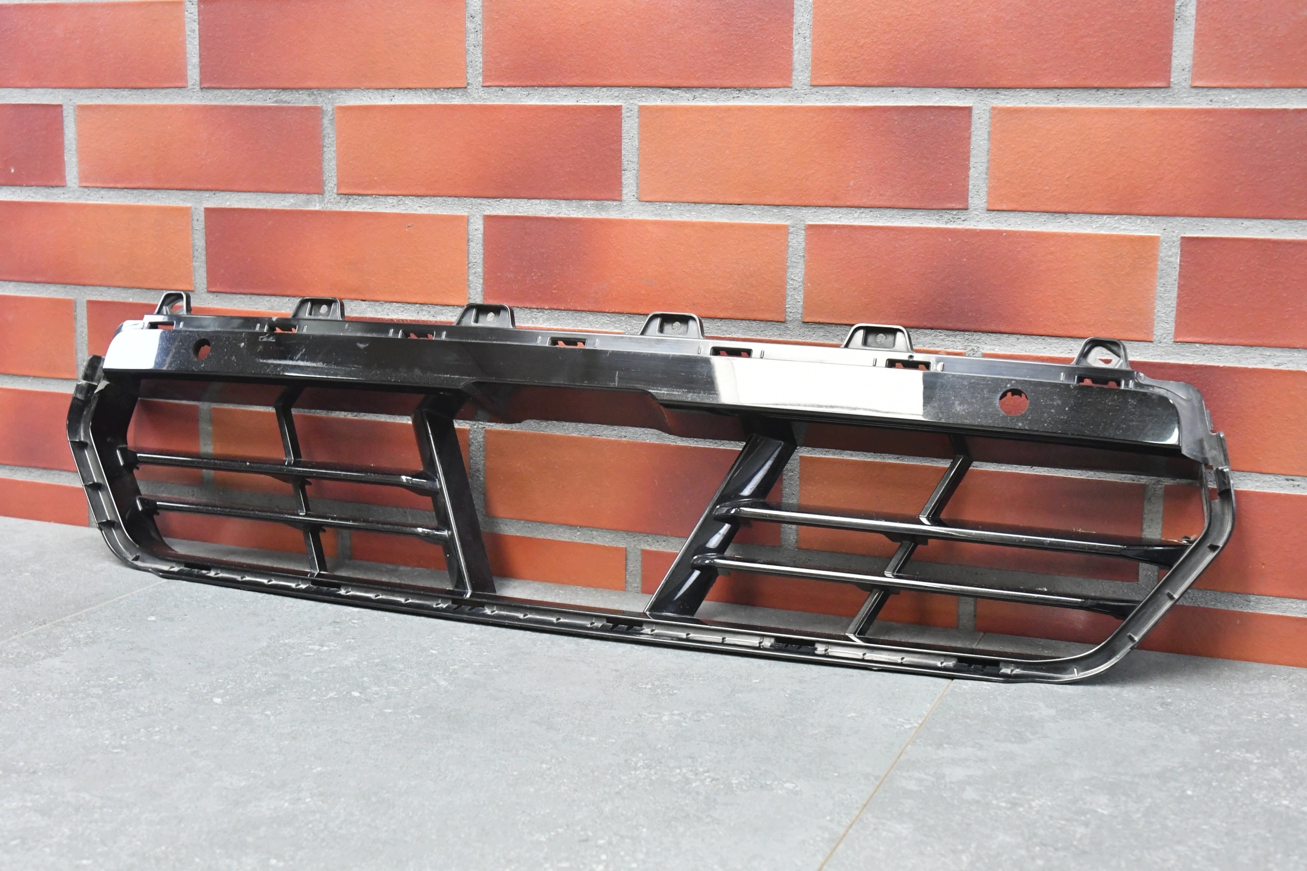 grid of a bumper central BMW 2 G42 m-packet RADAR ACC