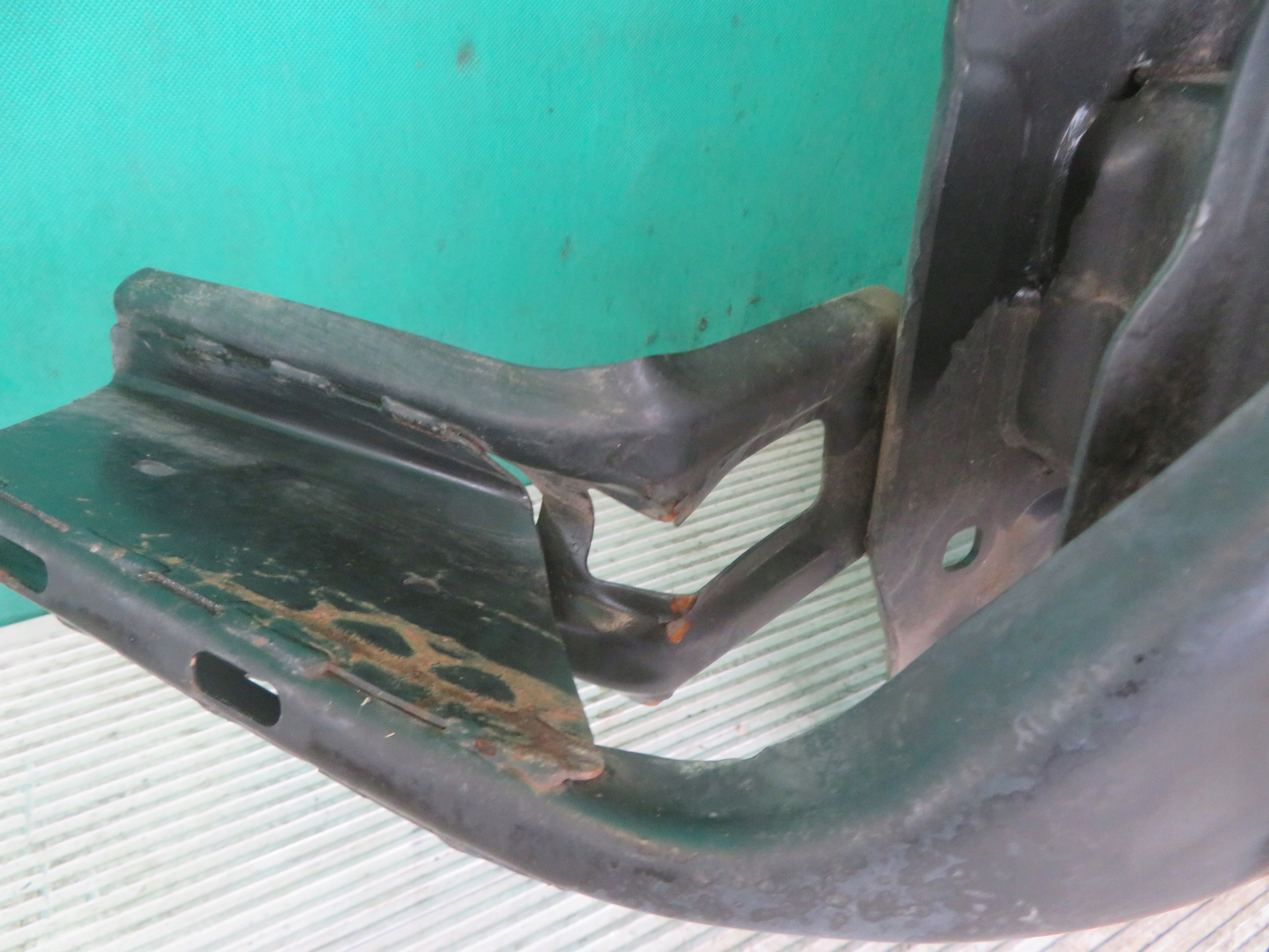 support panel for radiators pillar Z CHLODNICAMI VW CRAFTER 2.0 22R