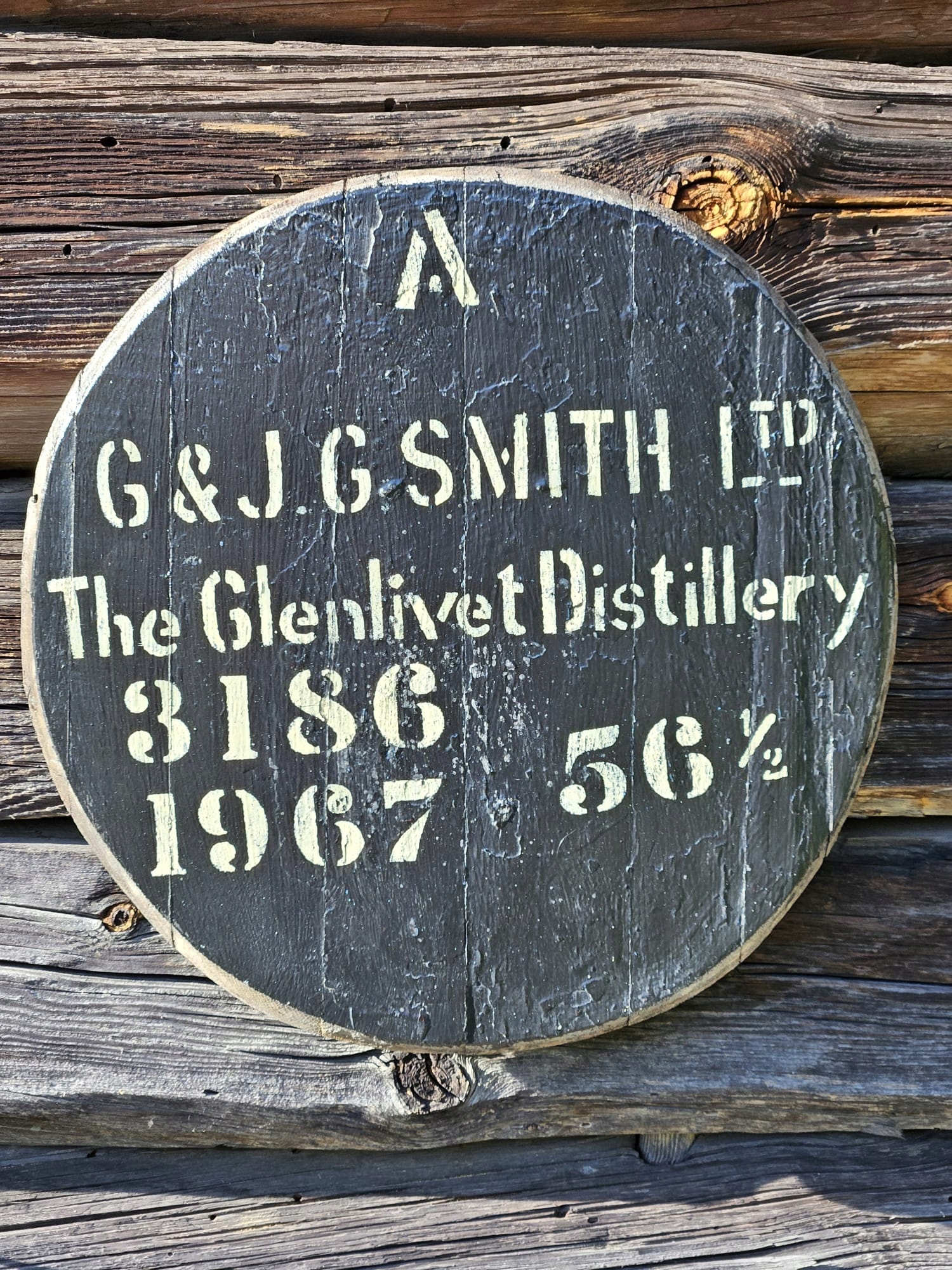 Dekiel ze sudu na skotskou whisky Glenlivet 1967 Černý