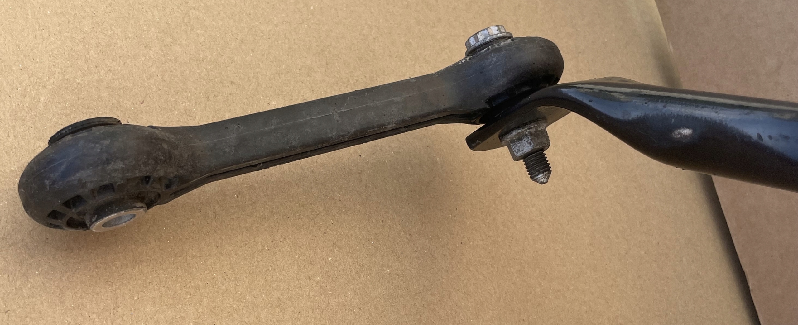 STABILIZATOR front 8W0411305 AUDI A4 B9 AUDI A5 as new