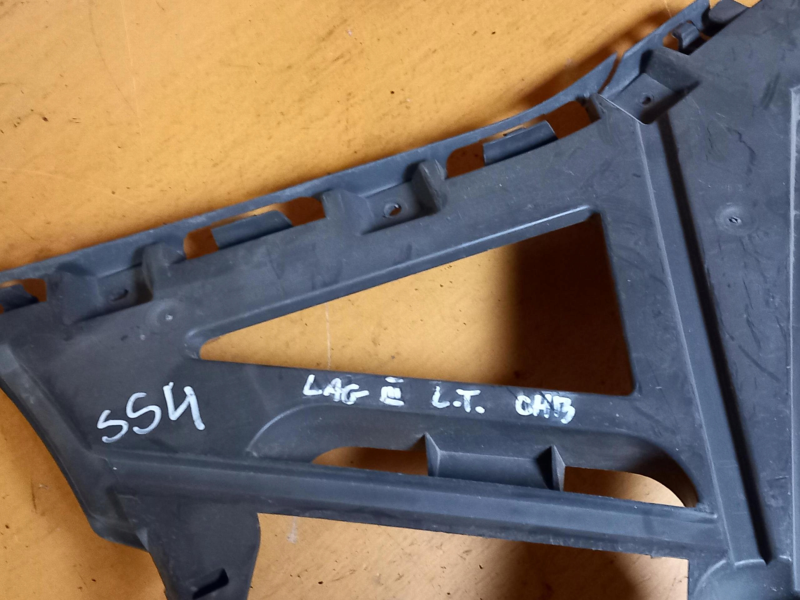 bumper bracket left rear part RENAULT LAGUNA III HB 850450001R