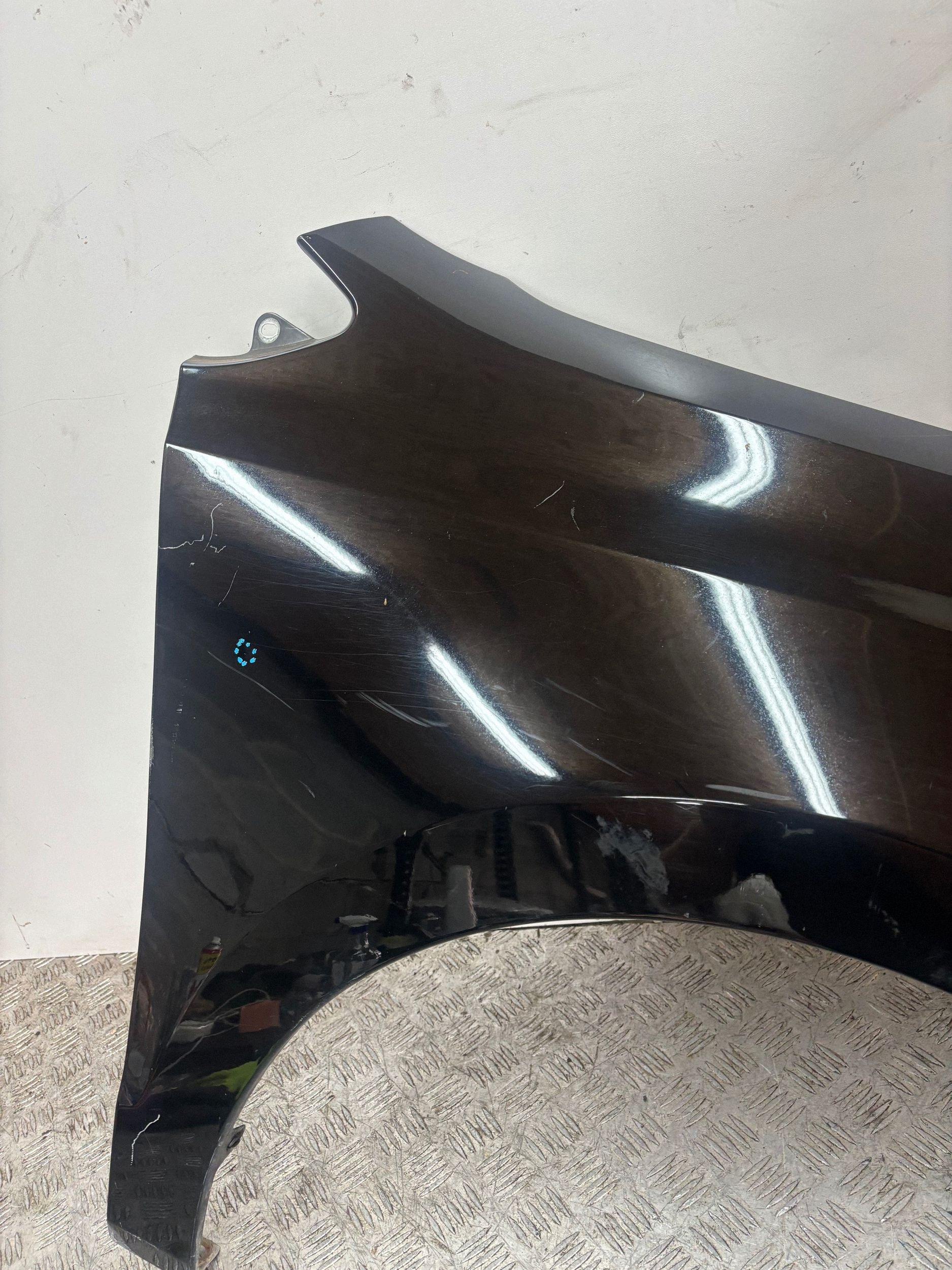 fender front front right VW POLO 6R 6C 09