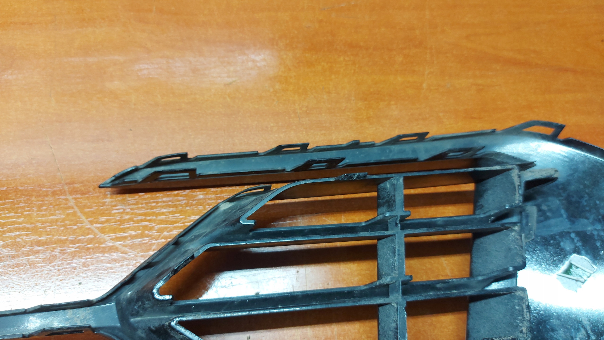 moulding grid frame of a bumper left left front front VW ARTEON R-LINE 17