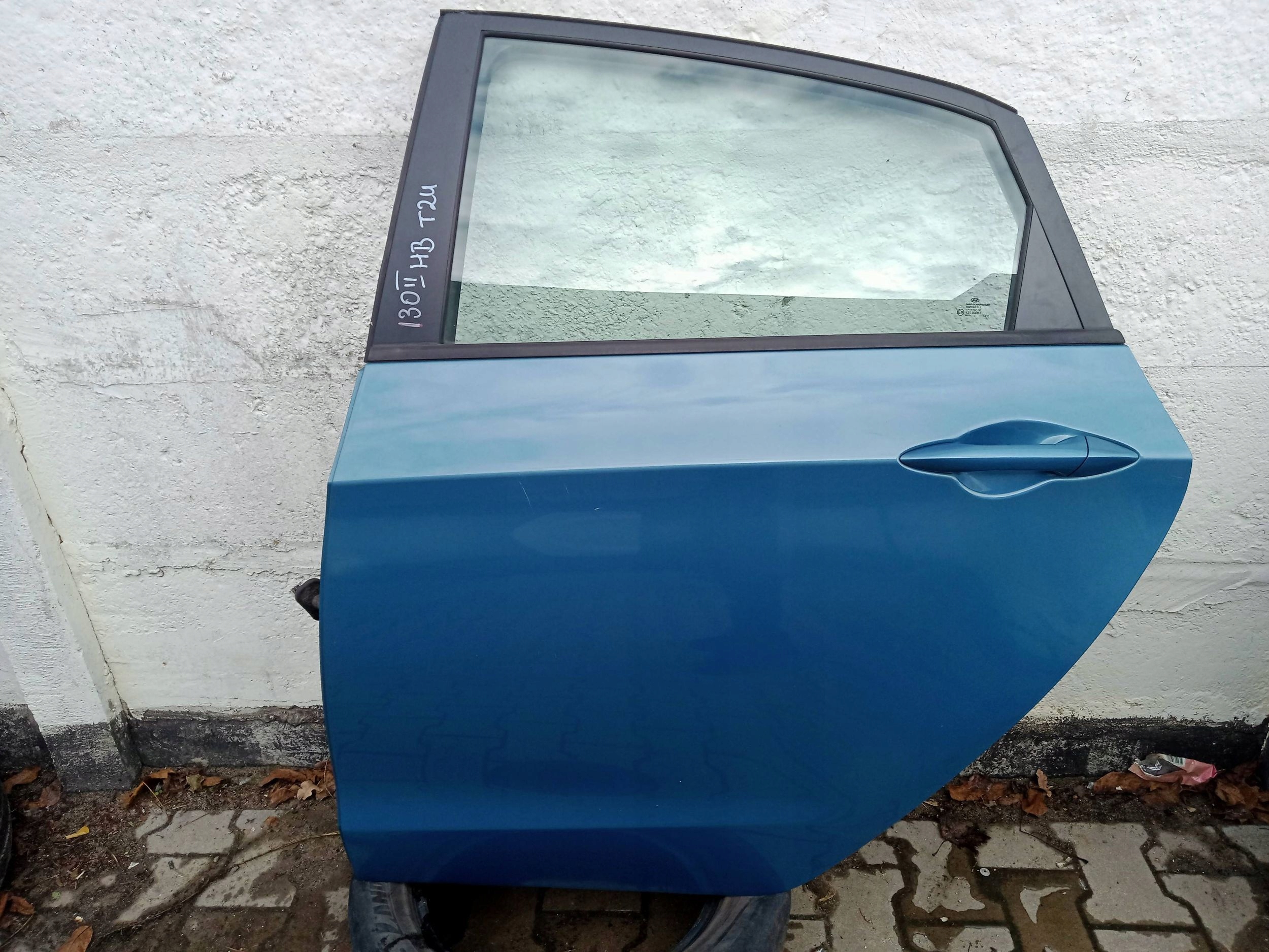 HYUNDAI I30 II HB door left rear part rear. left complete T2U 2012